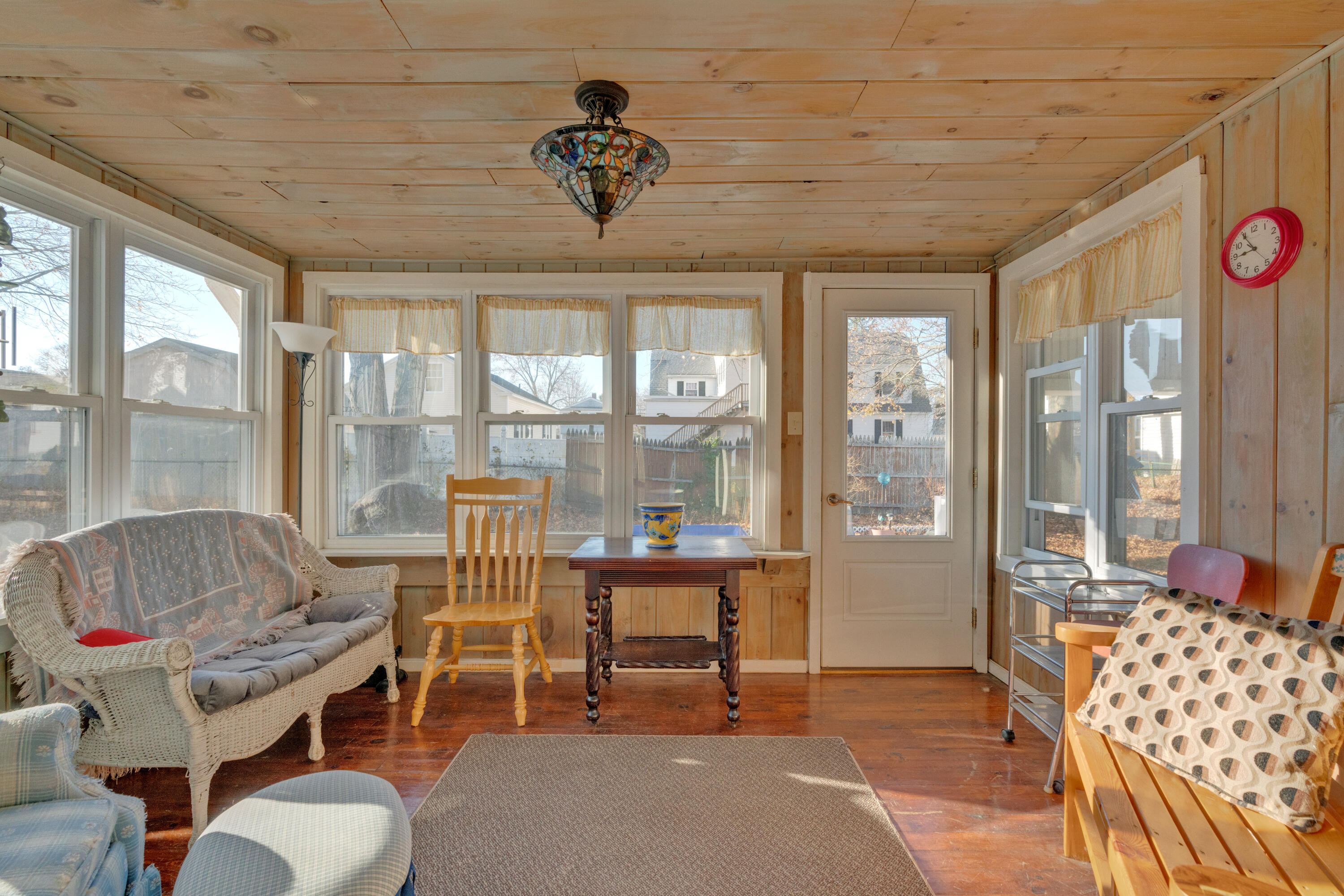 10 Herring Avenue
