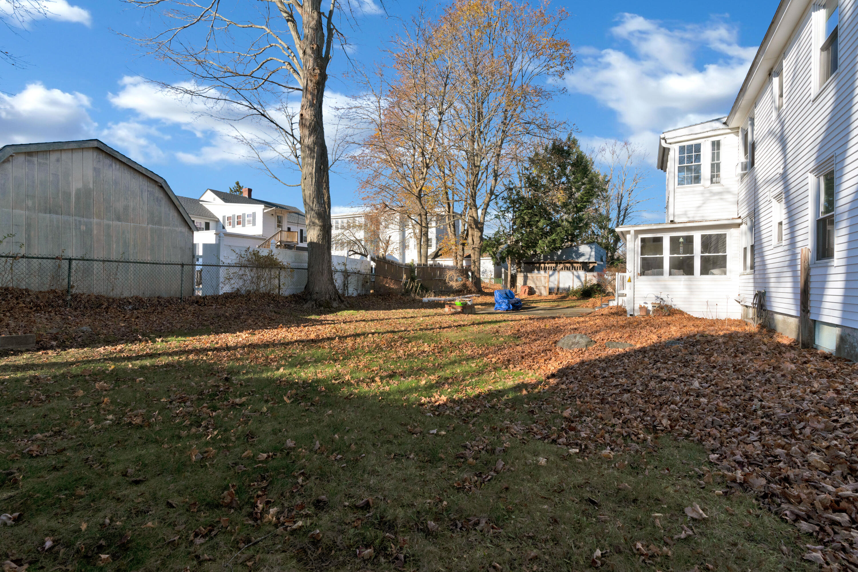 10 Herring Avenue