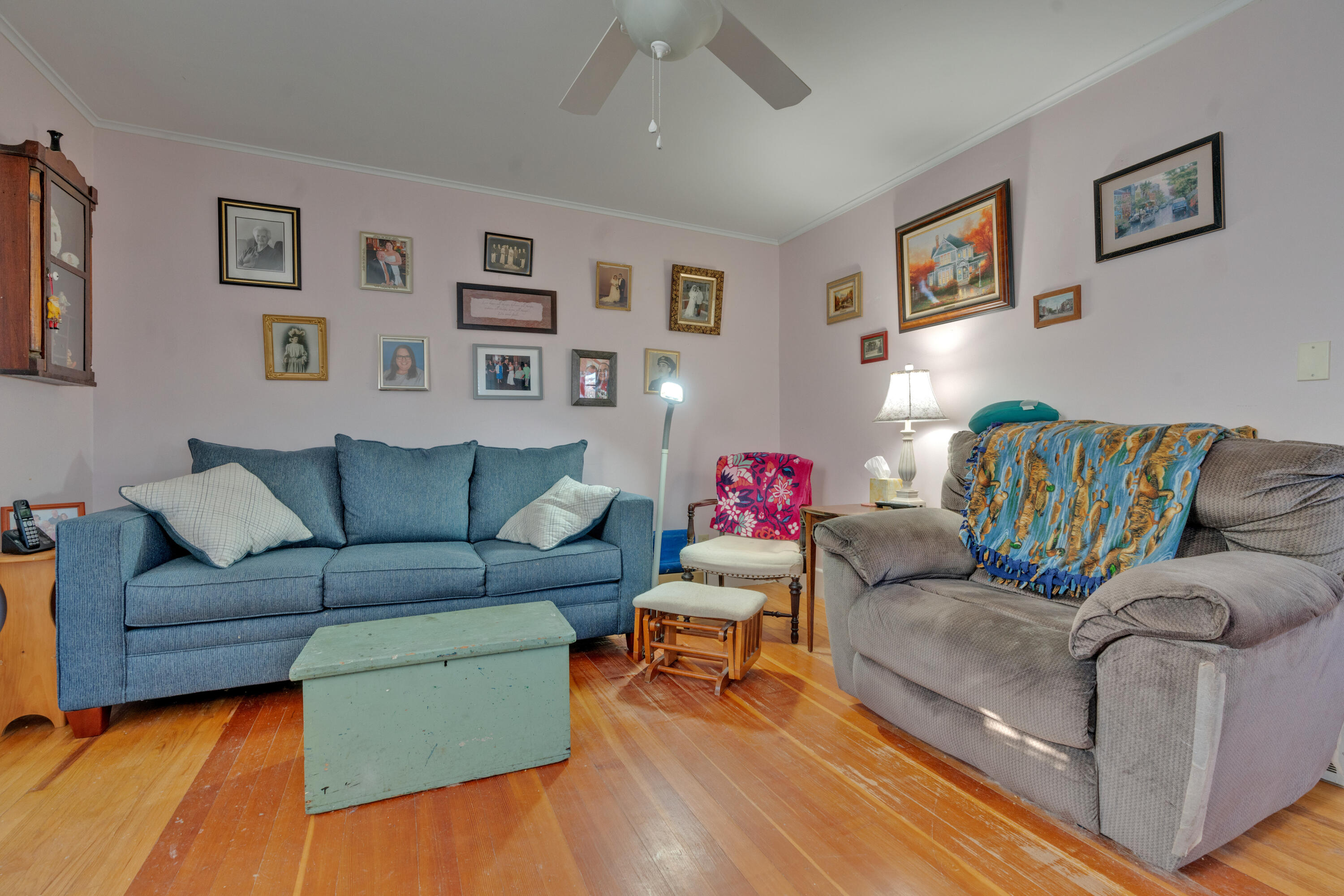 10 Herring Avenue