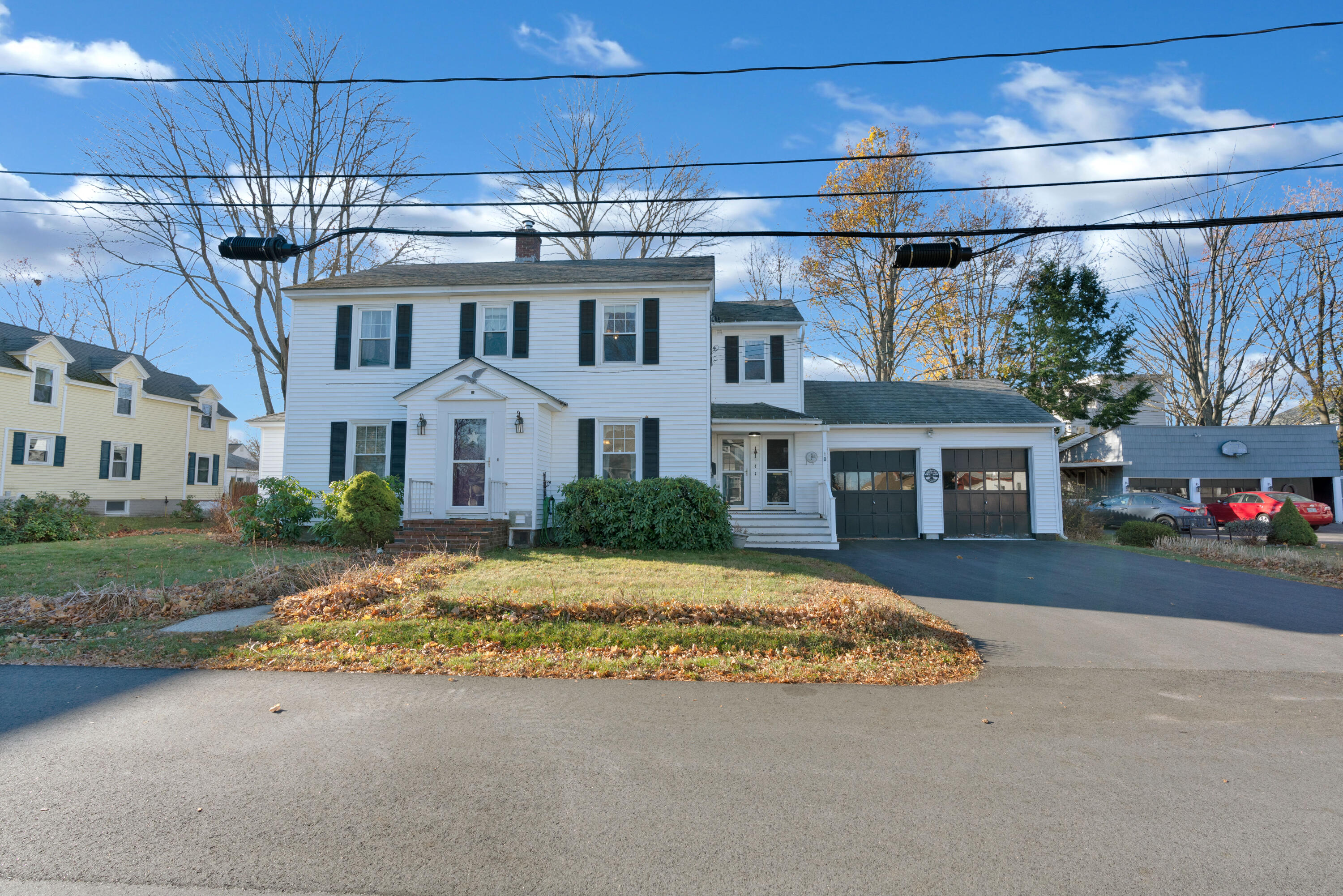 10 Herring Avenue