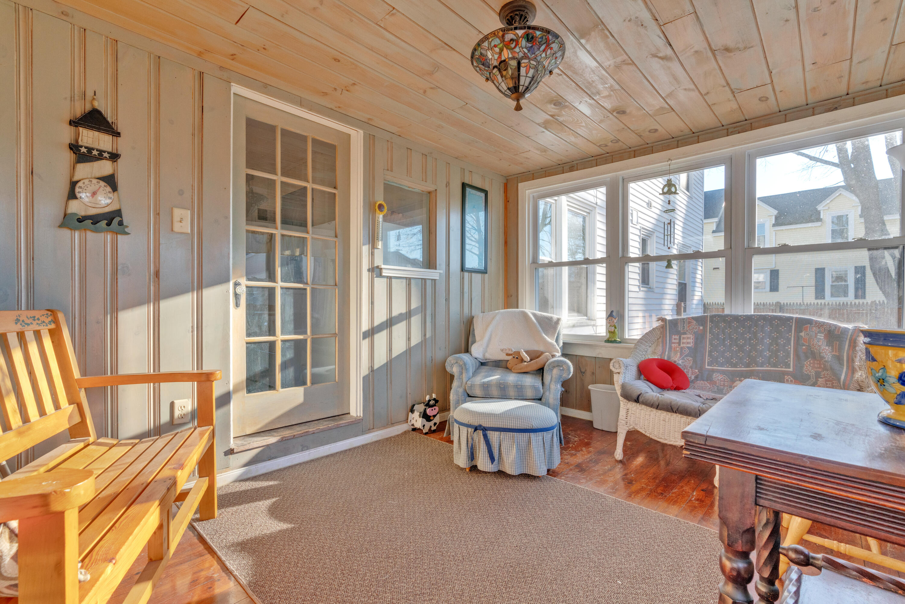 10 Herring Avenue