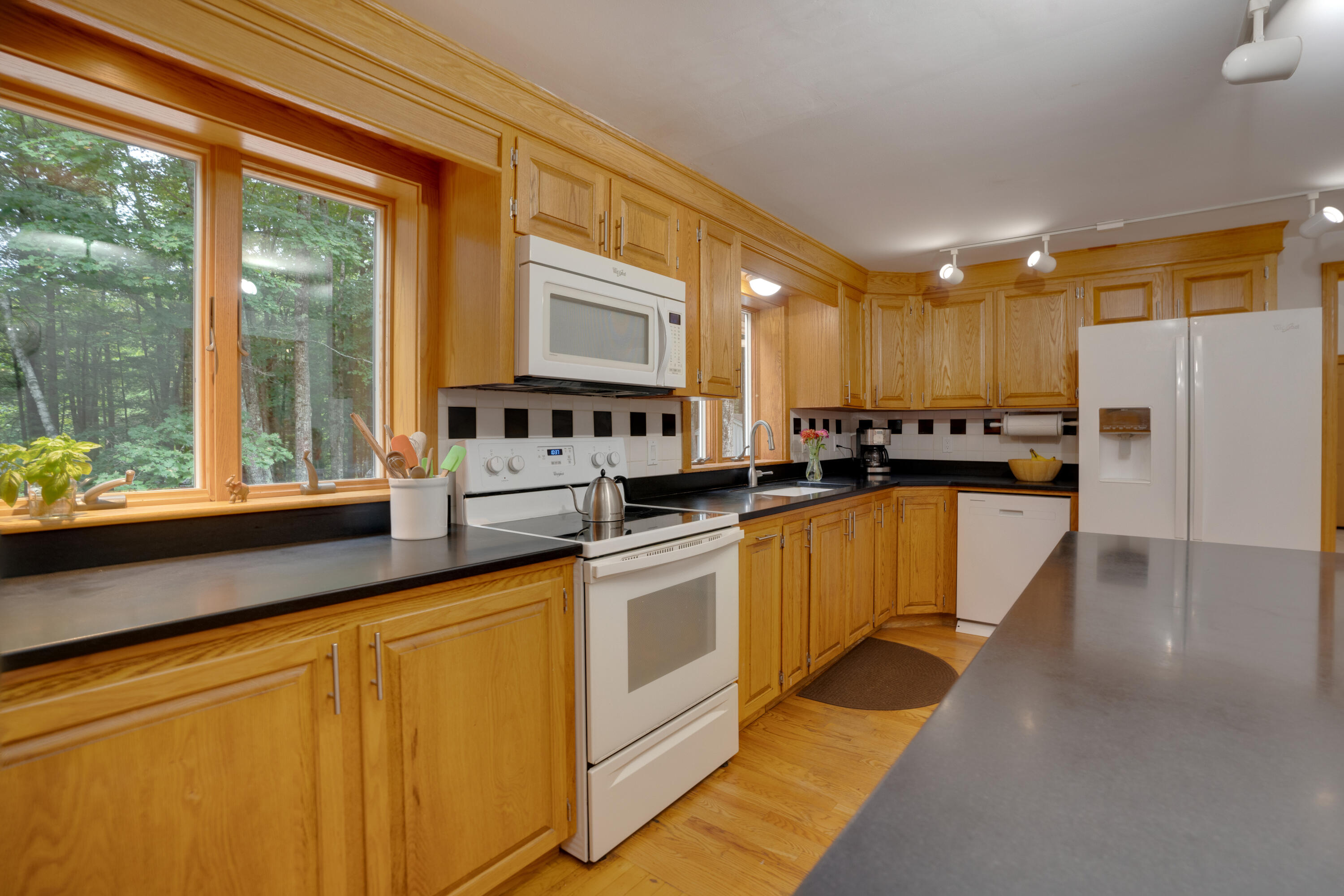16 Grist Mill Drive