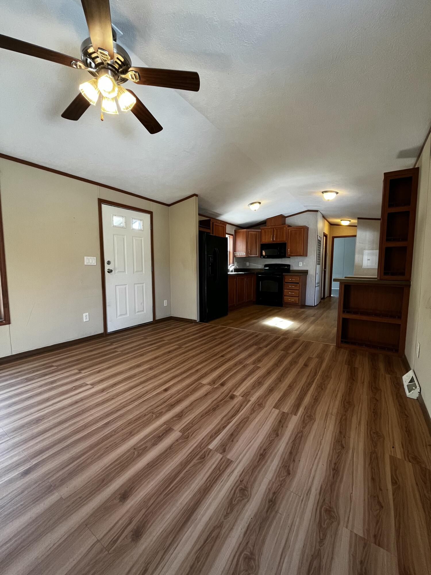 1081 Federal Road