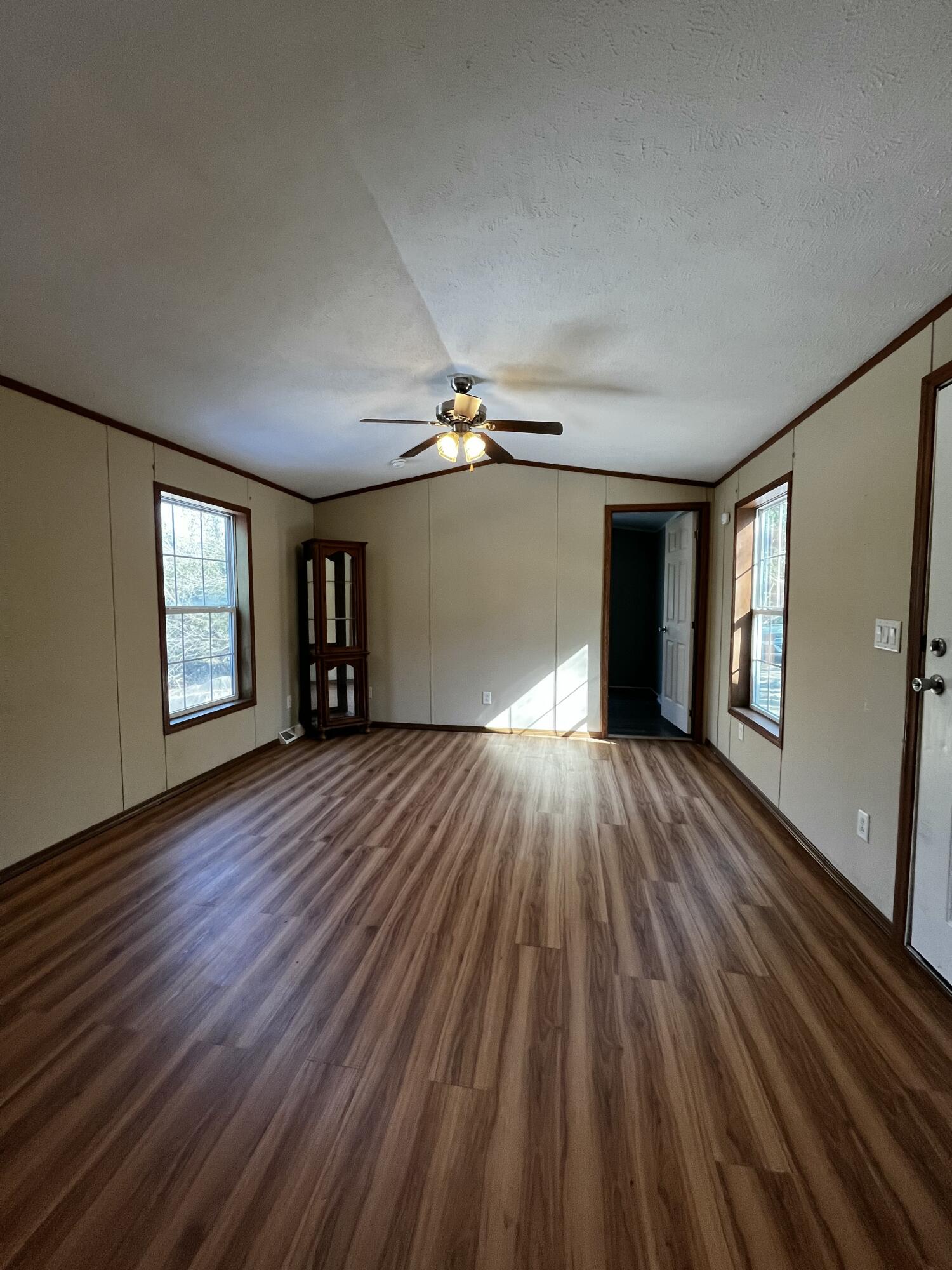 1081 Federal Road