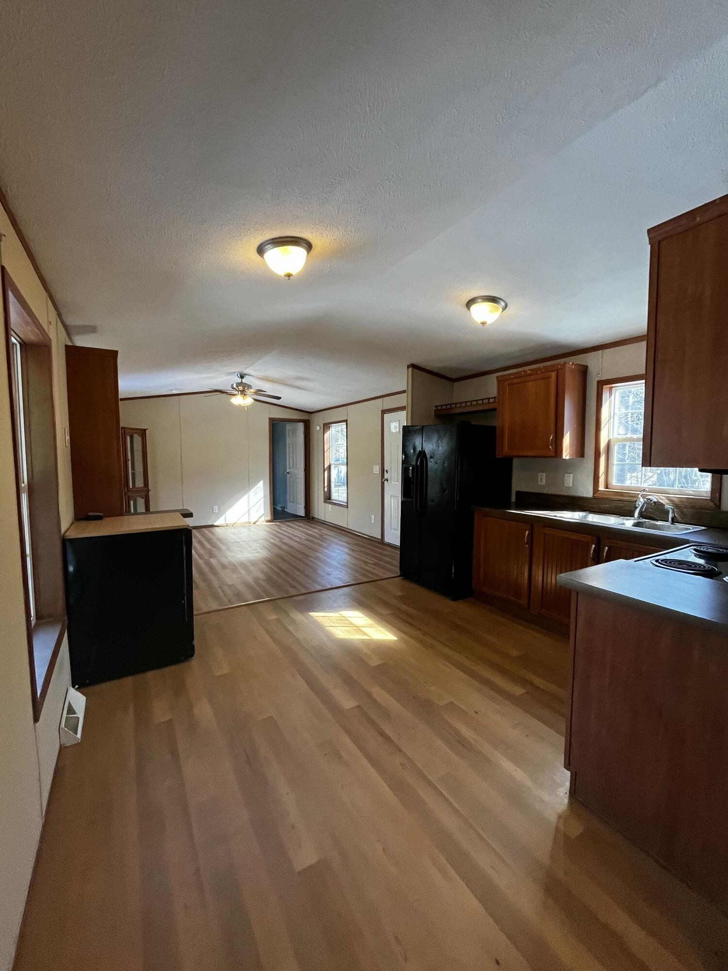 1081 Federal Road