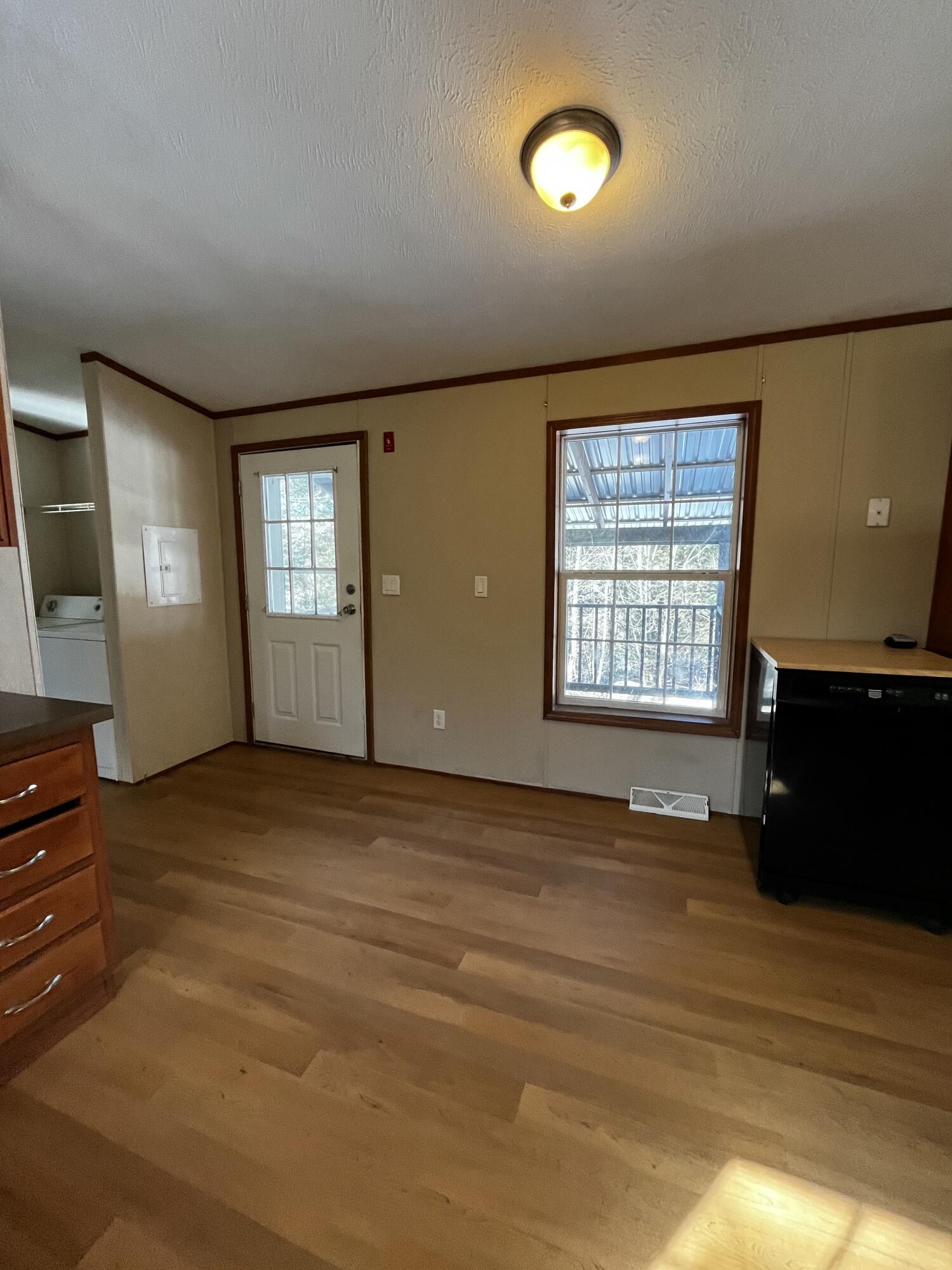 1081 Federal Road