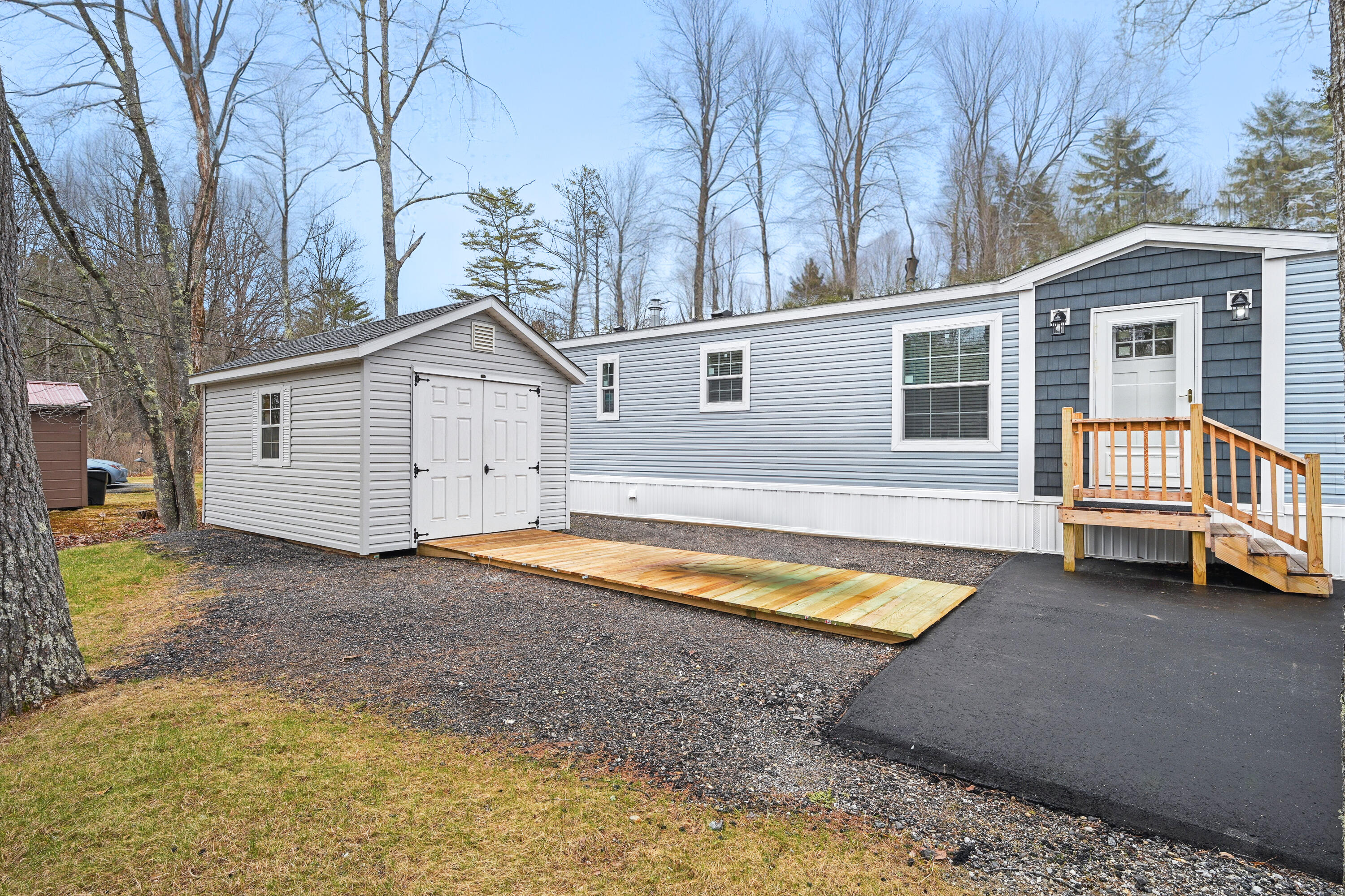 46 Pineland Drive