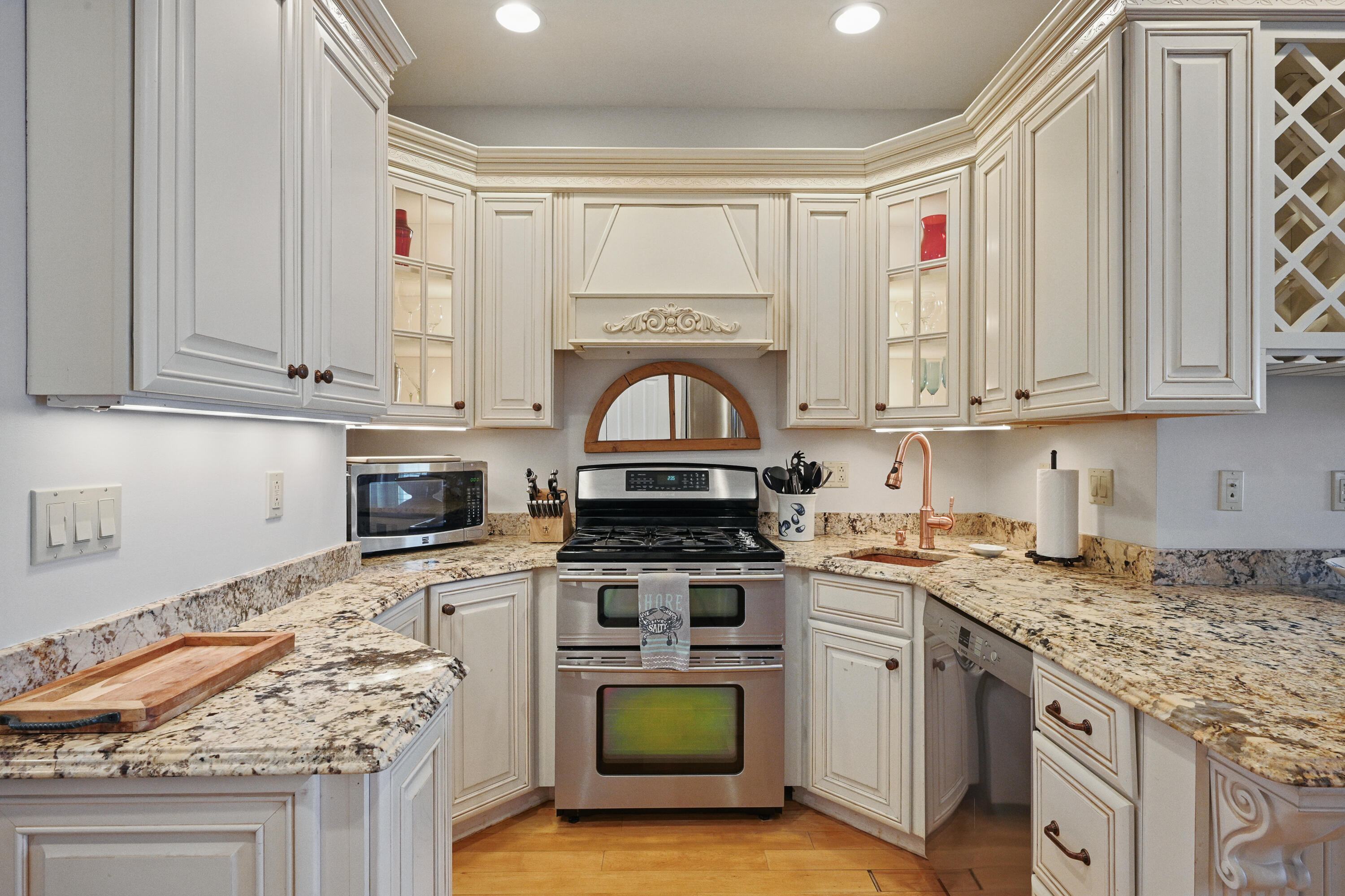 306 Eddy Road, 103