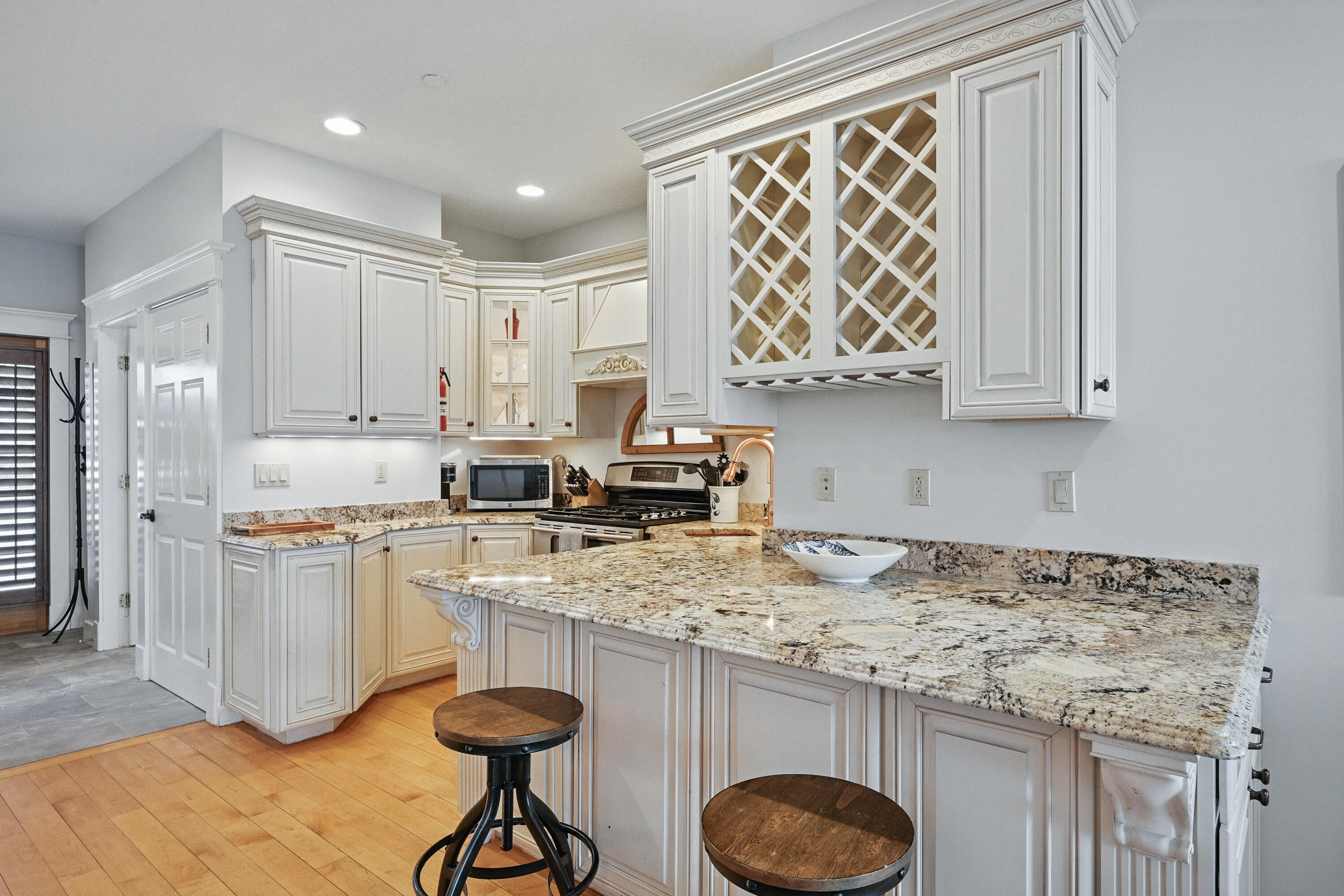 306 Eddy Road, 103
