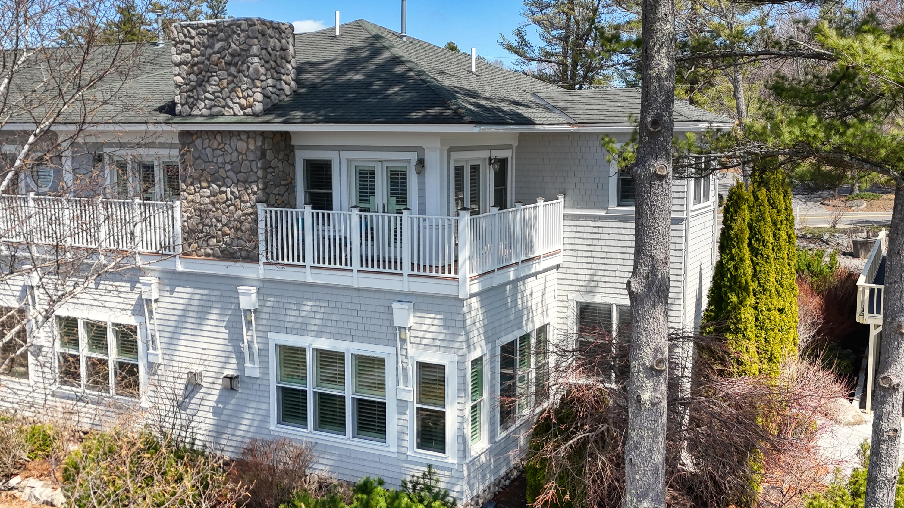 306 Eddy Road, 103