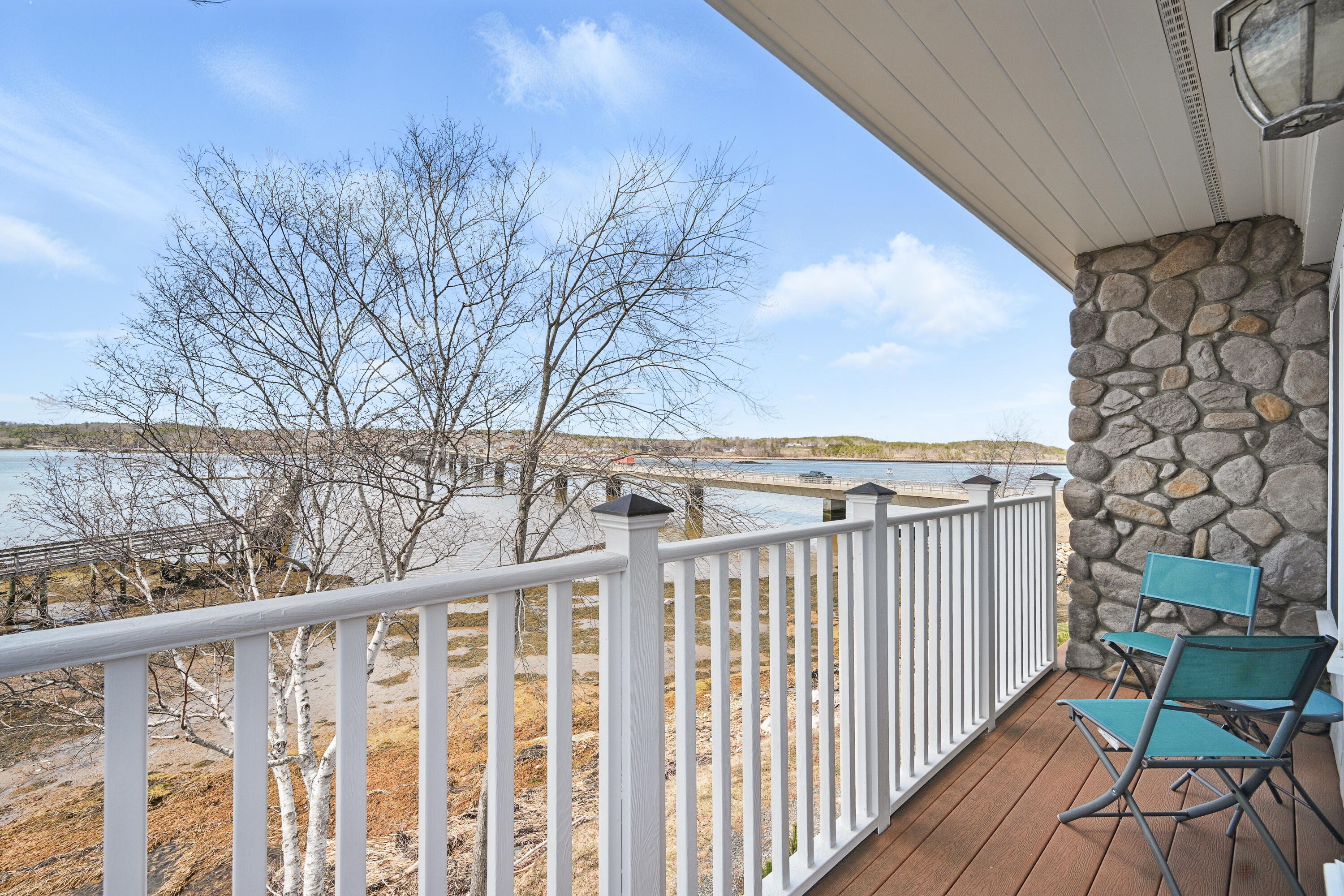 306 Eddy Road, 103
