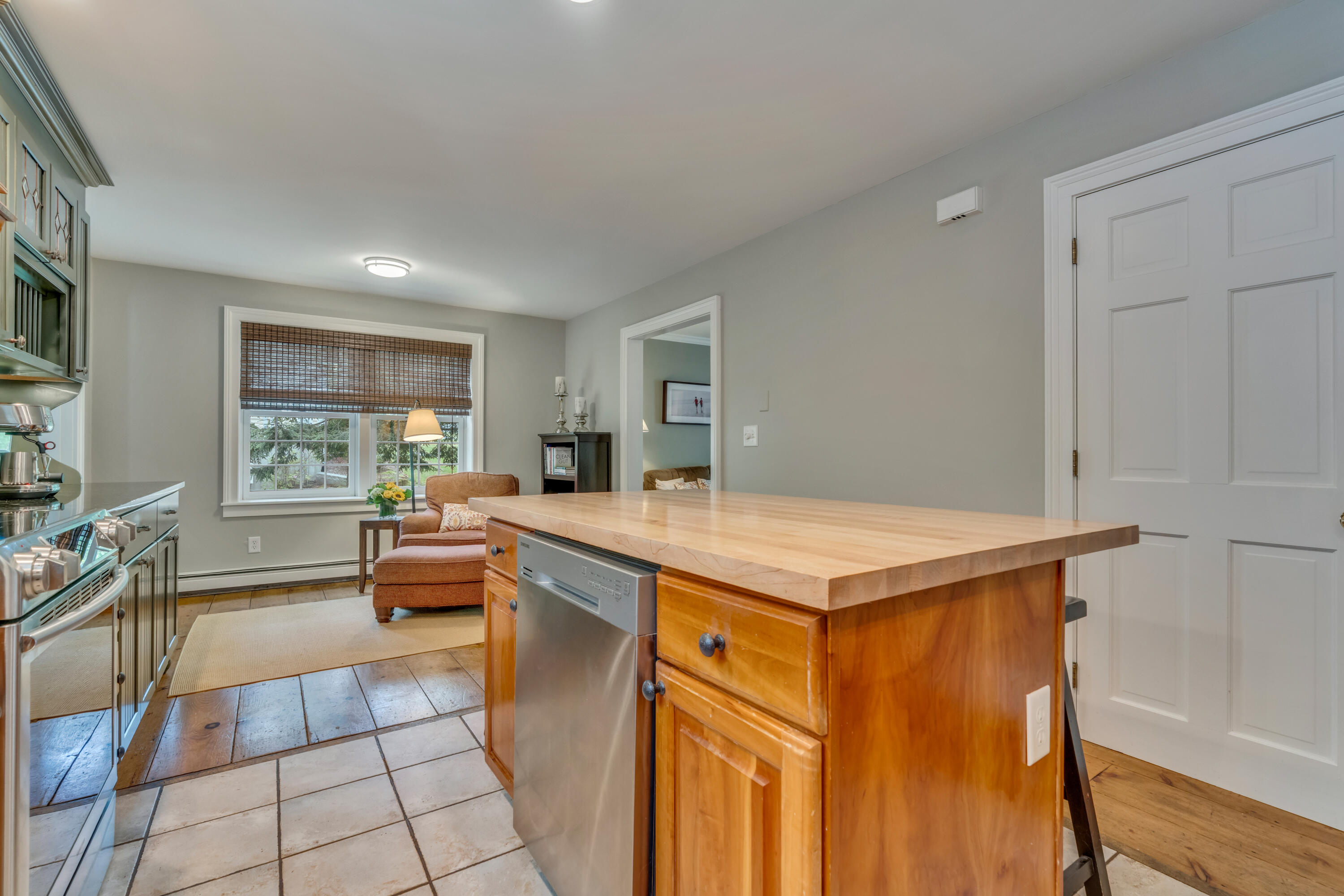 5 Lillian Way