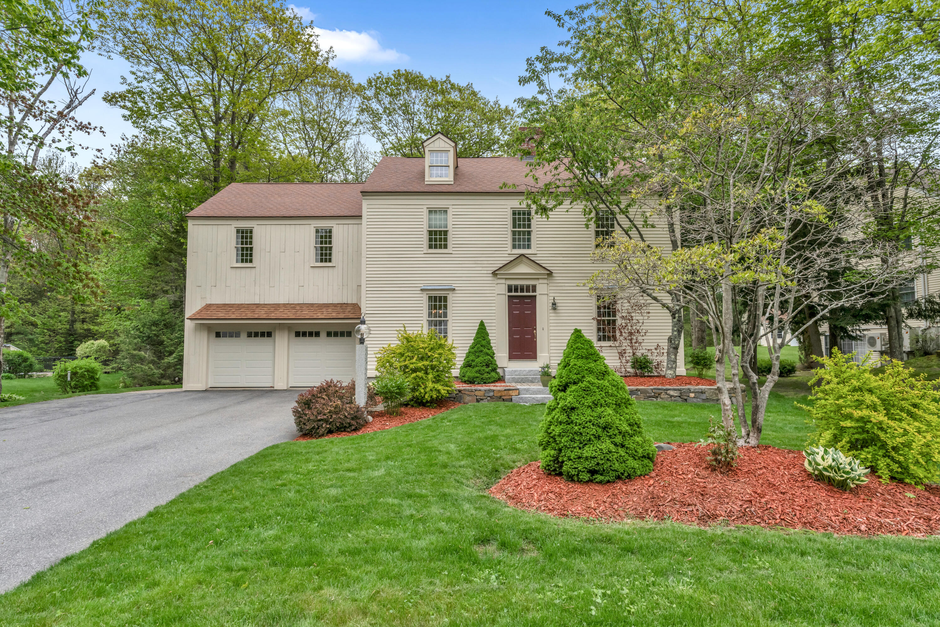 5 Lillian Way