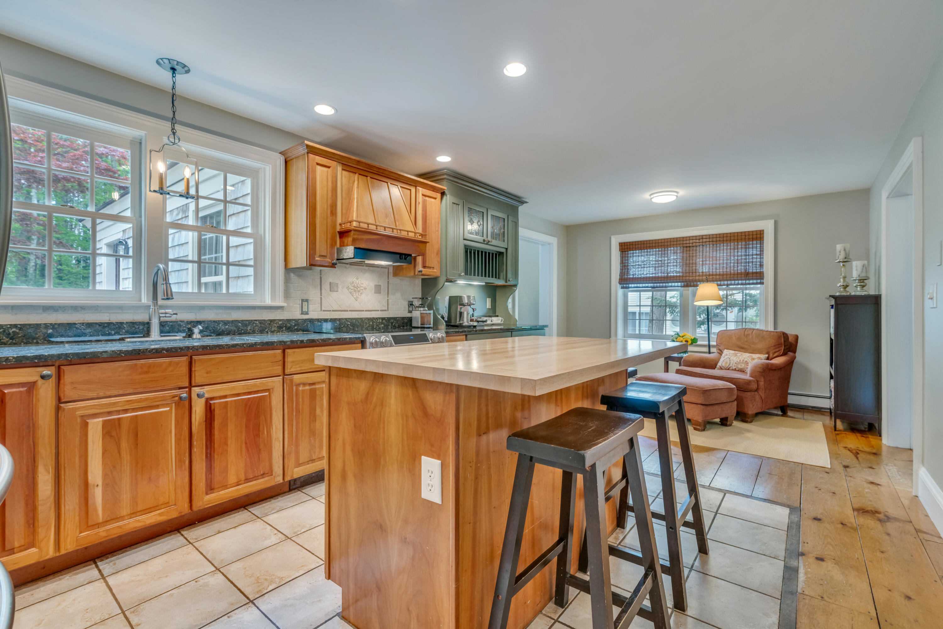 5 Lillian Way