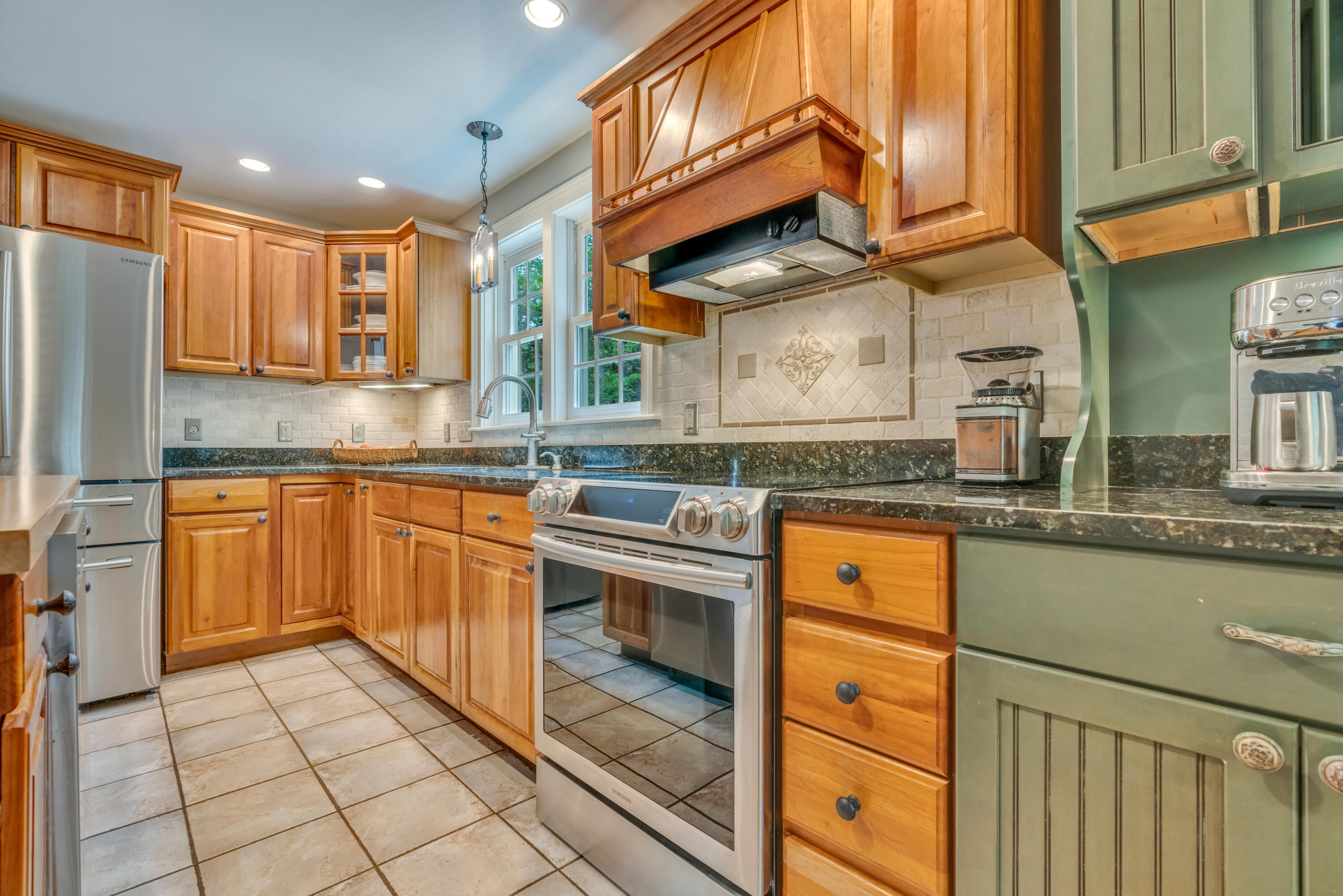 5 Lillian Way