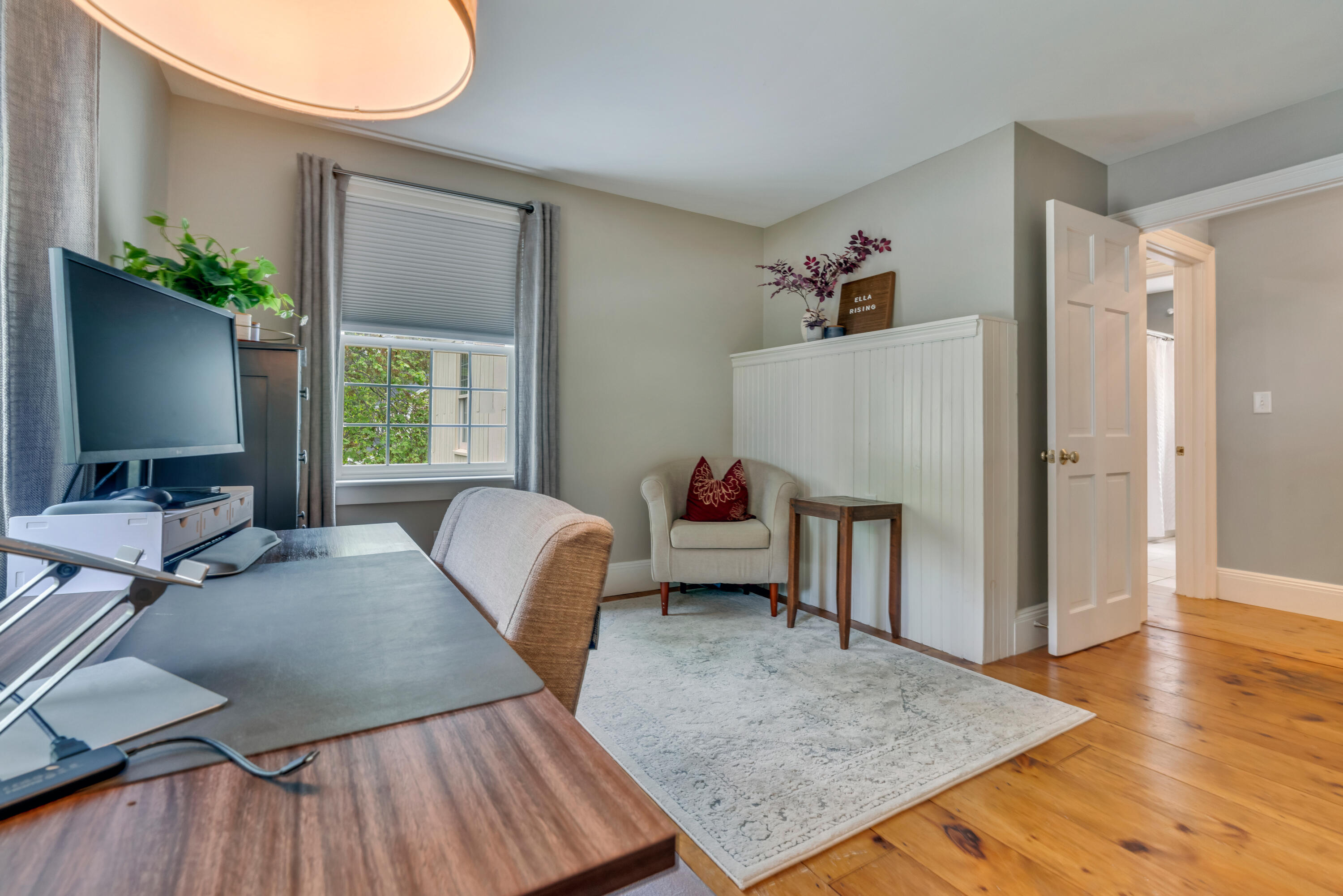 5 Lillian Way