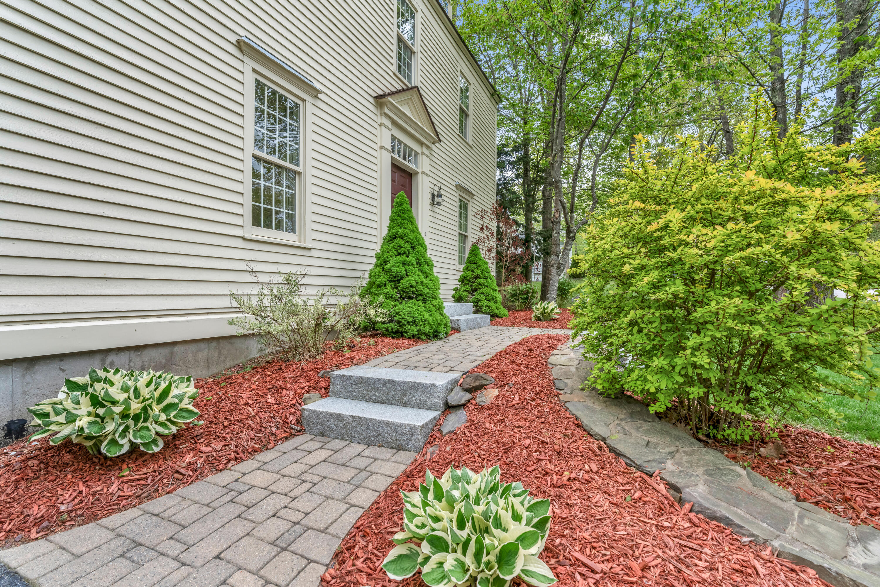 5 Lillian Way