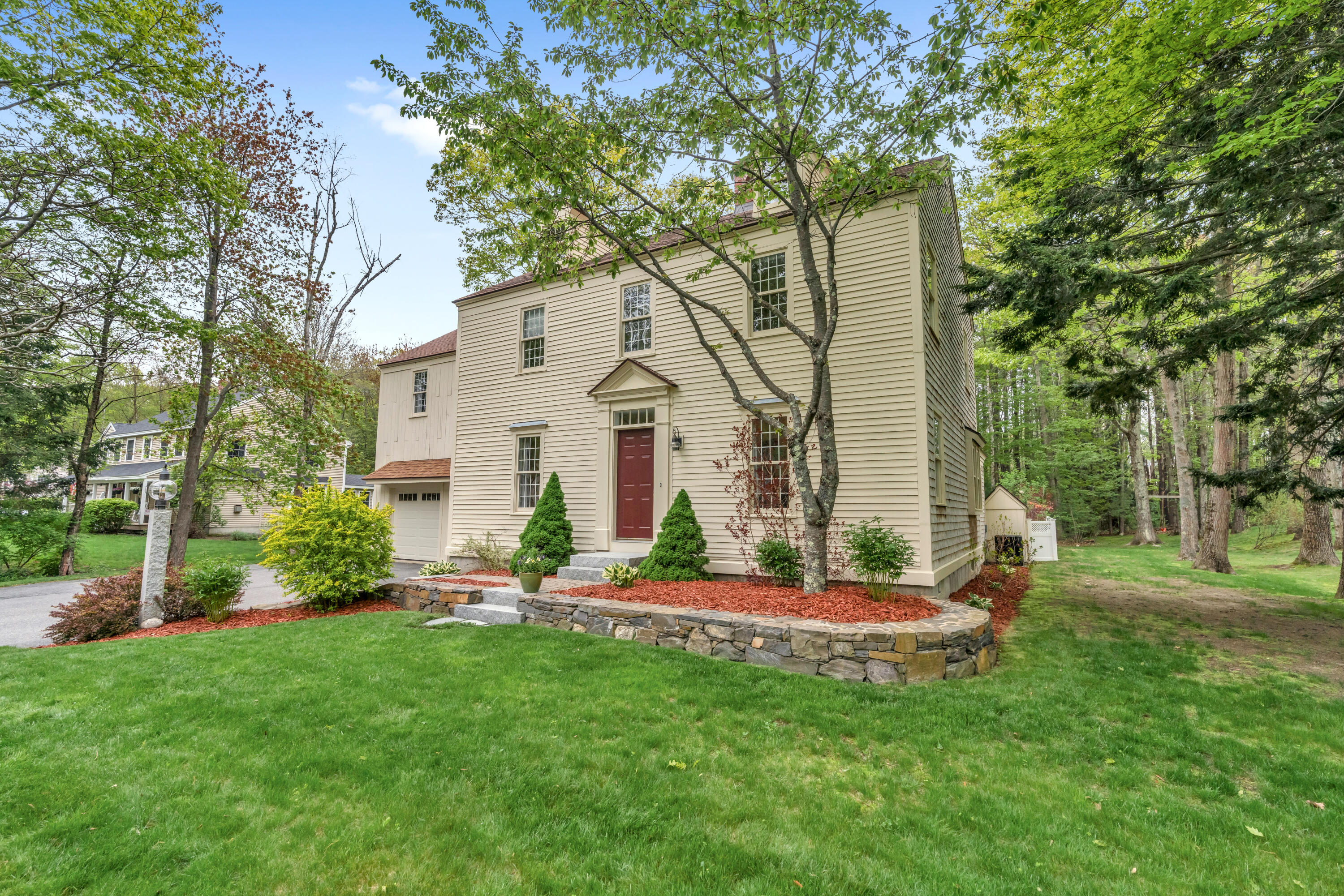 5 Lillian Way