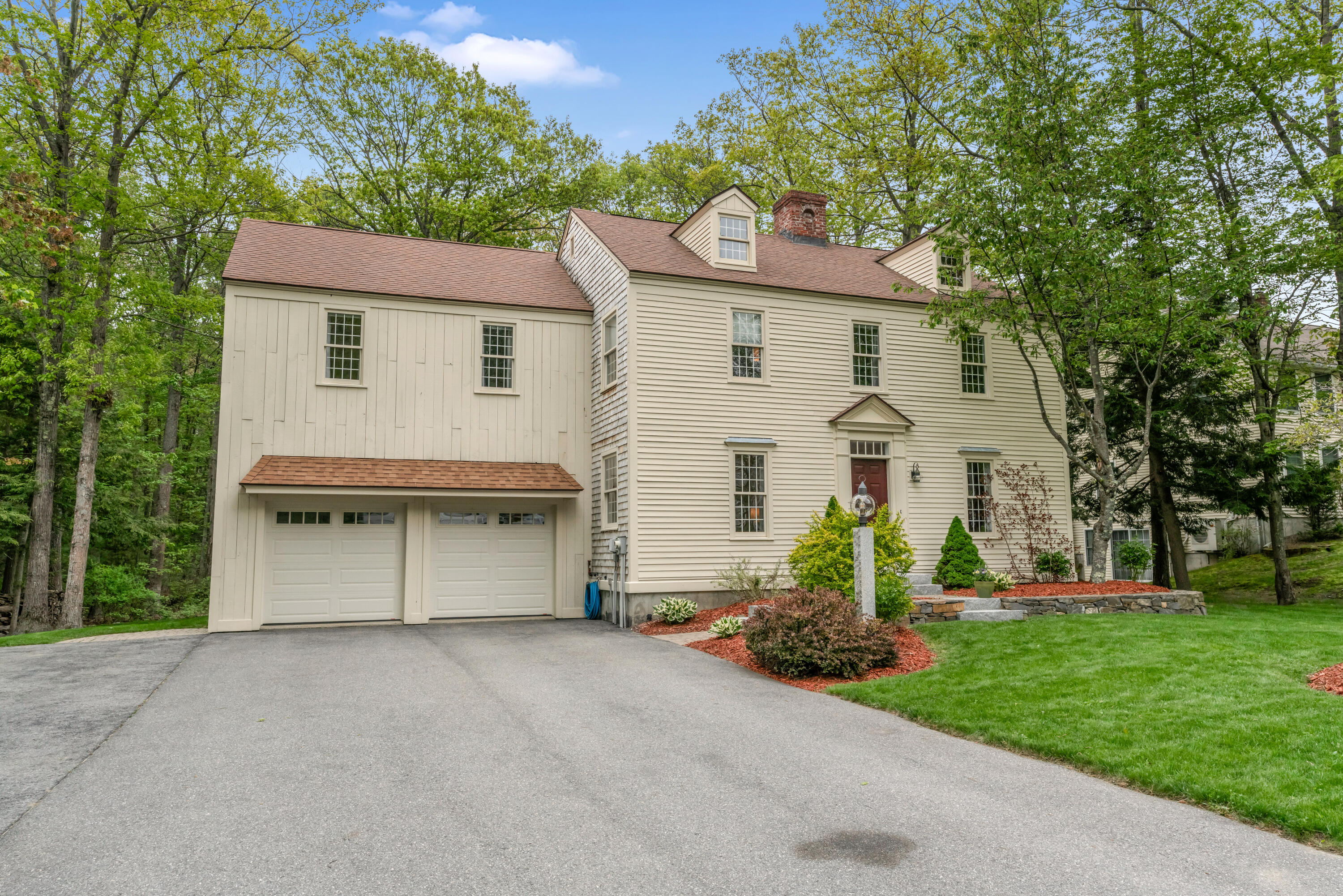5 Lillian Way