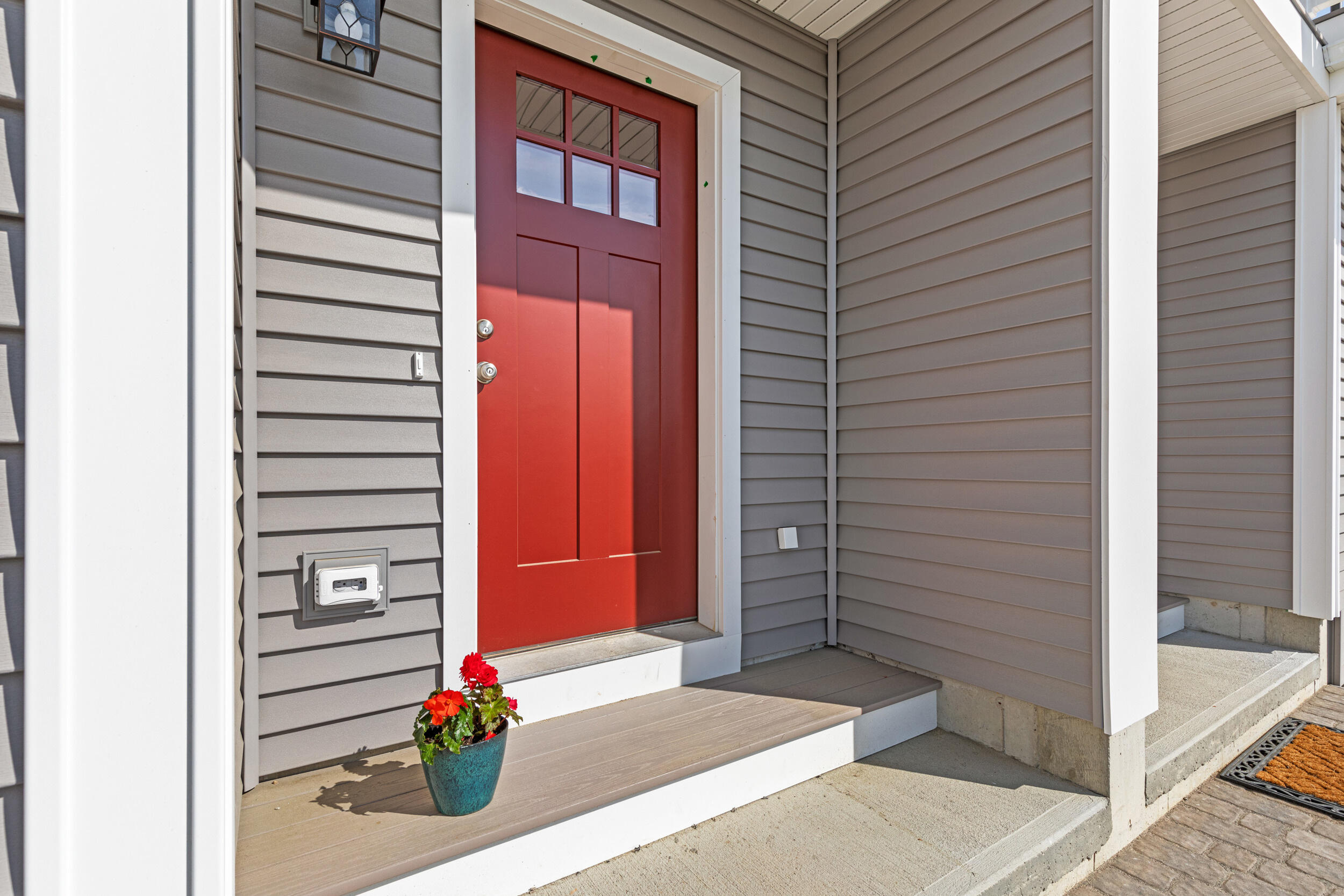 16B Callaway Drive, 16B