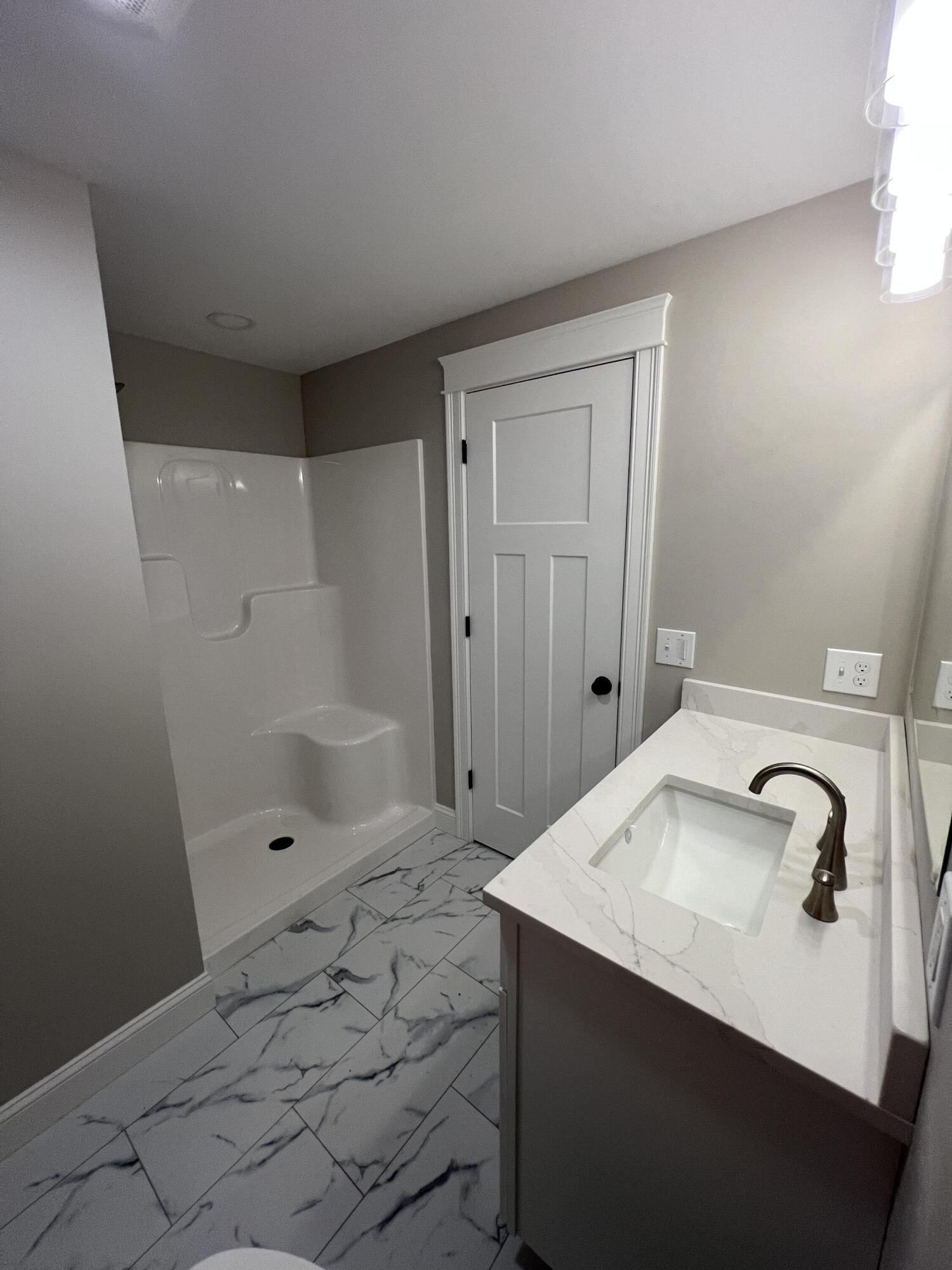 27A Callaway Drive, 27A