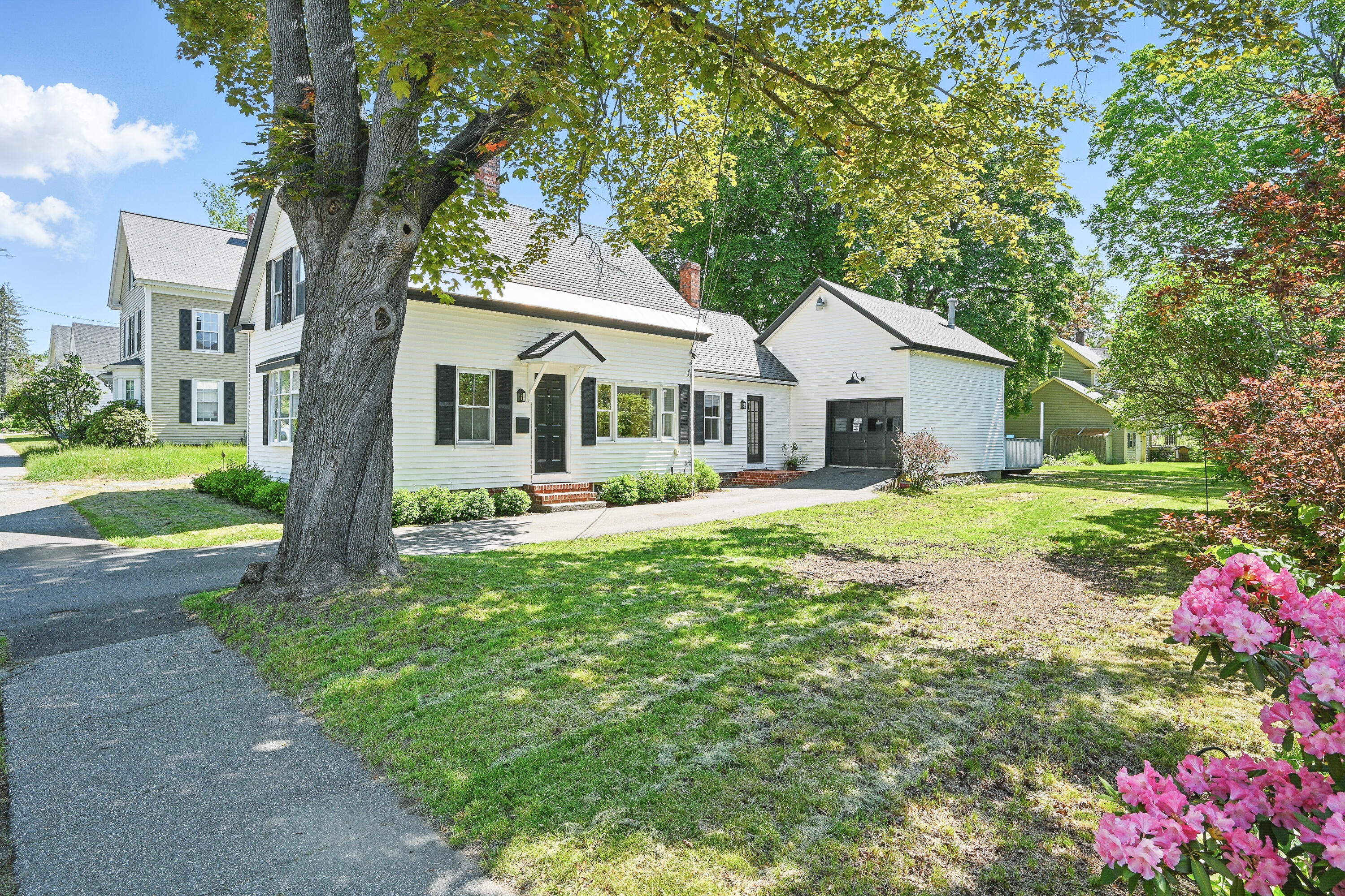 15 Pleasant Street
