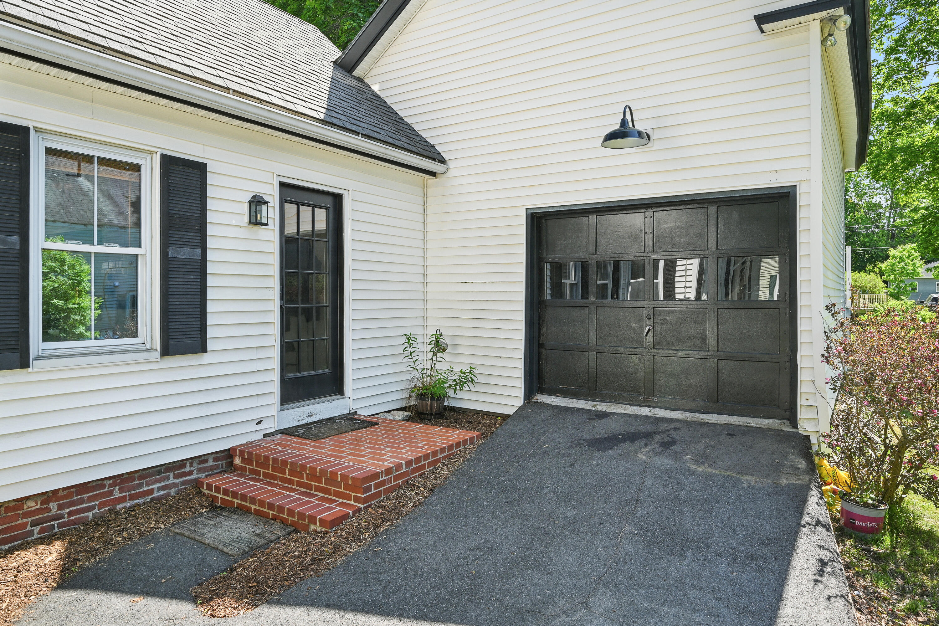 15 Pleasant Street