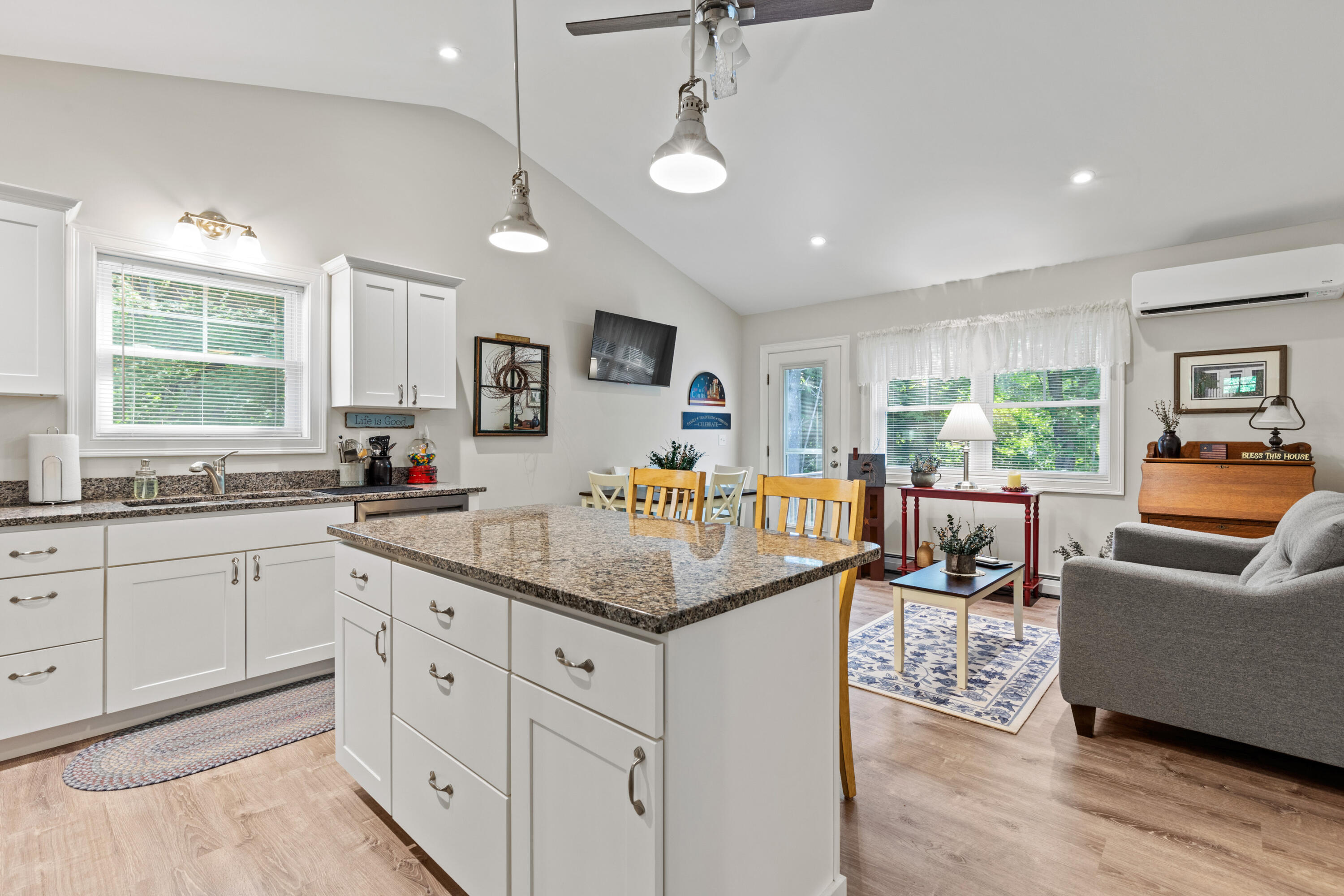 14 Conifer Drive, 14