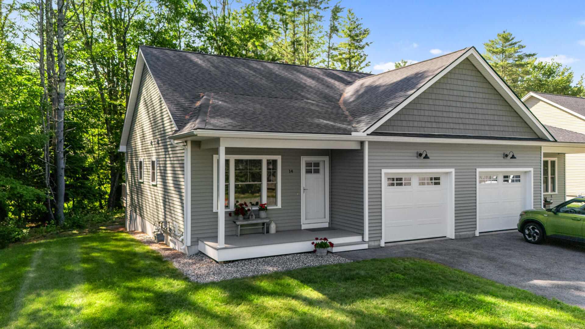 14 Conifer Drive, 14