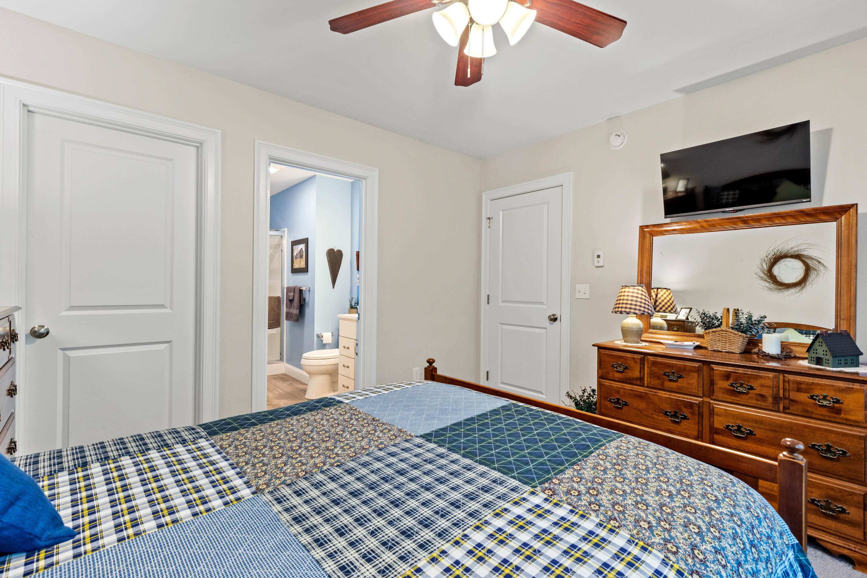 14 Conifer Drive, 14