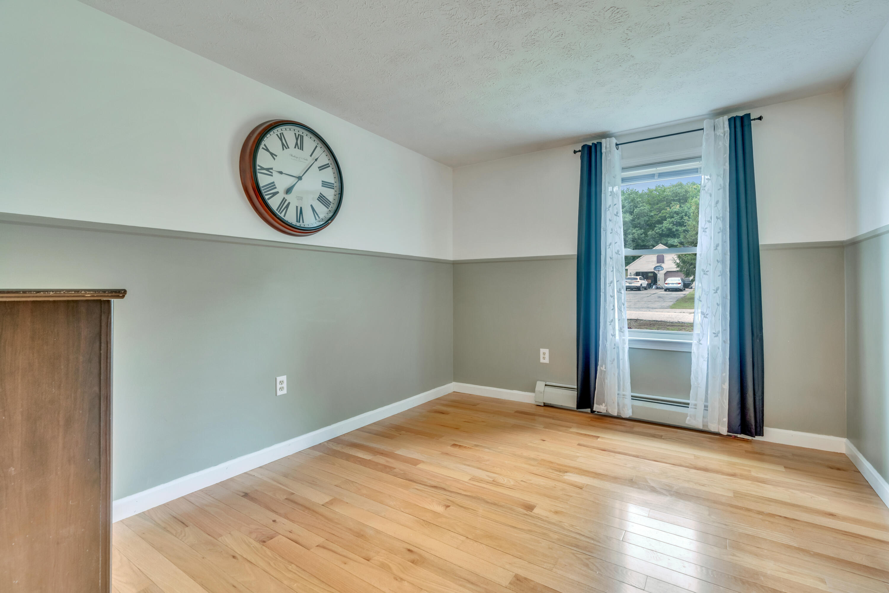 5 Running Brook Drive