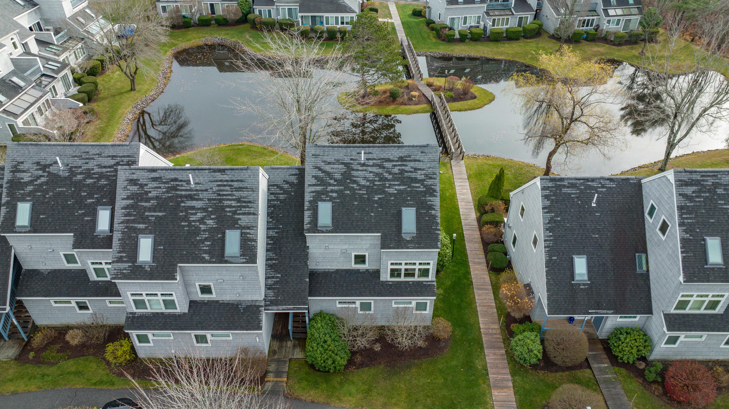 146 W Grand Avenue, 61
