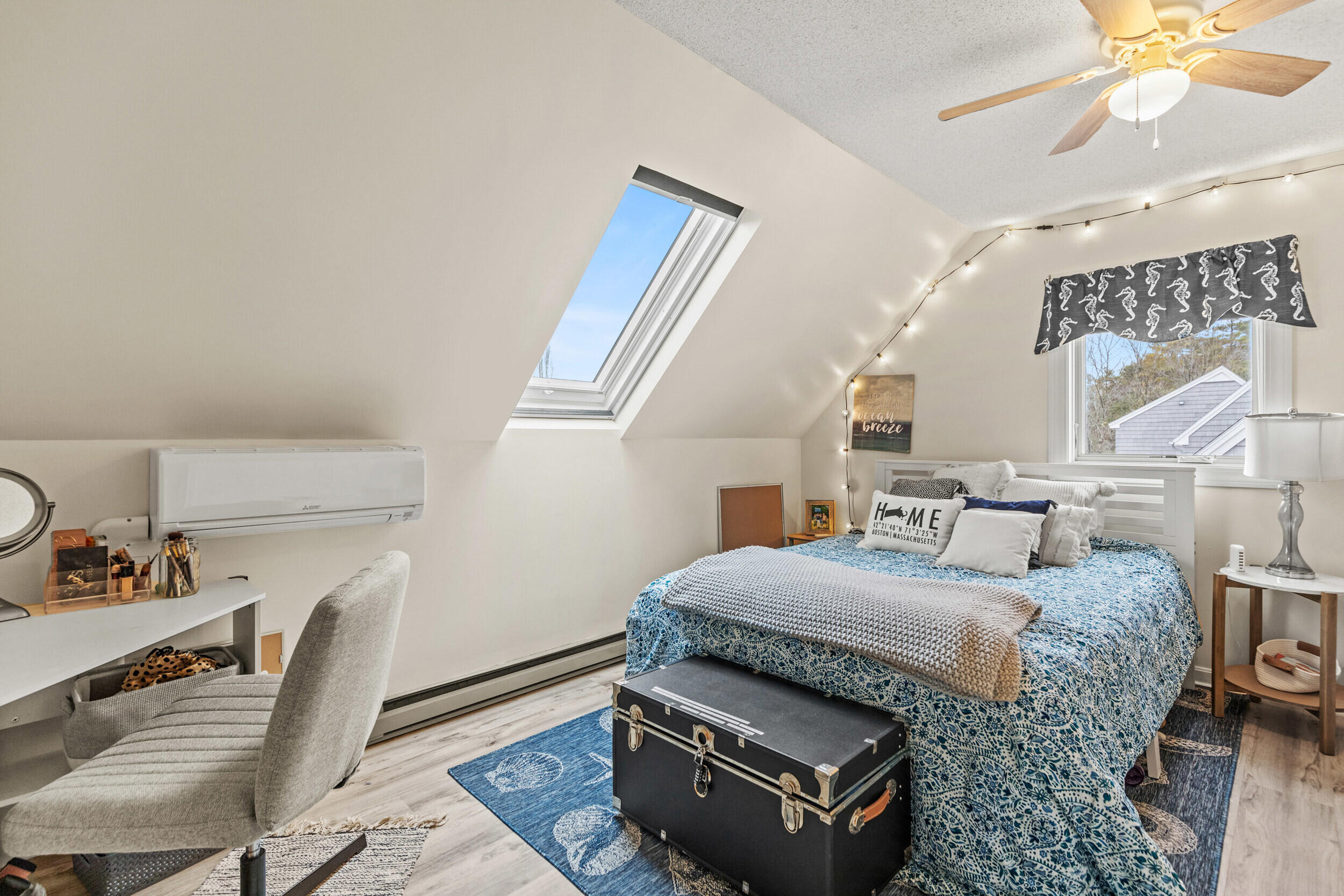 146 W Grand Avenue, 61