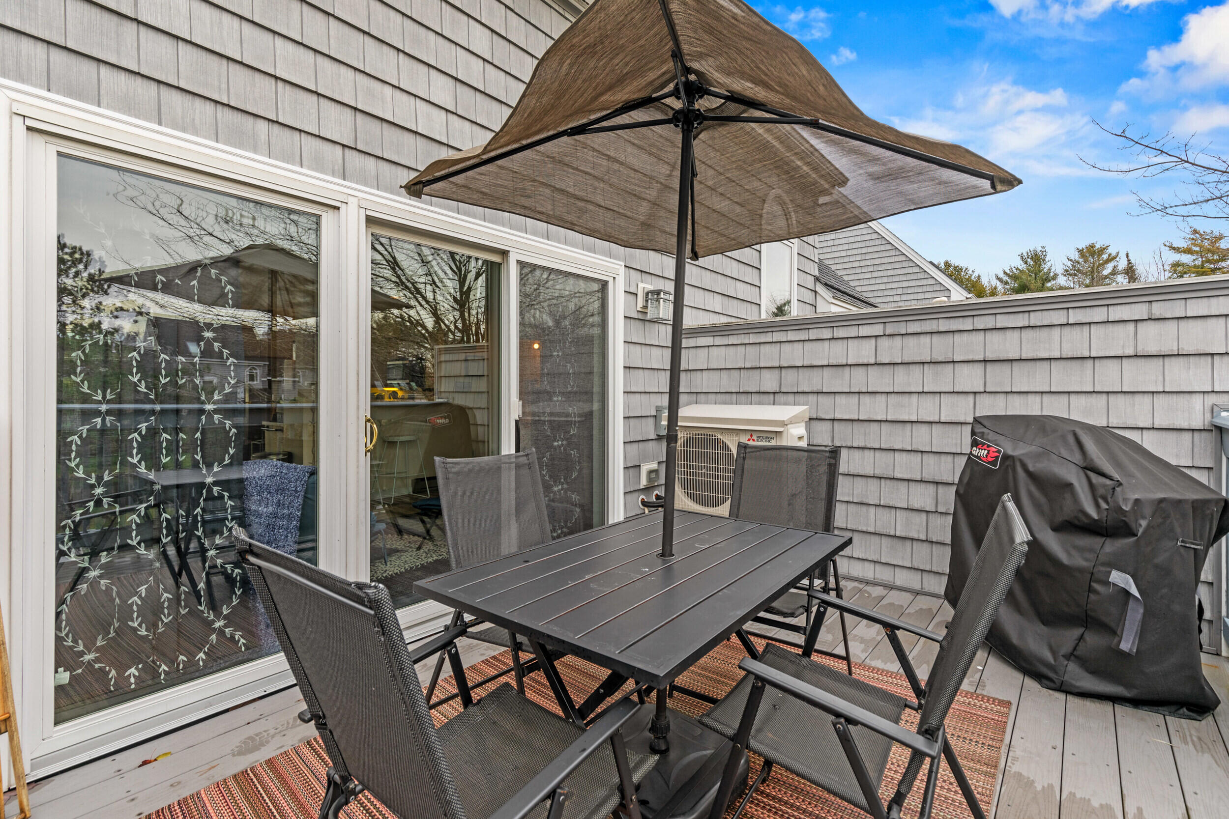 146 W Grand Avenue, 61