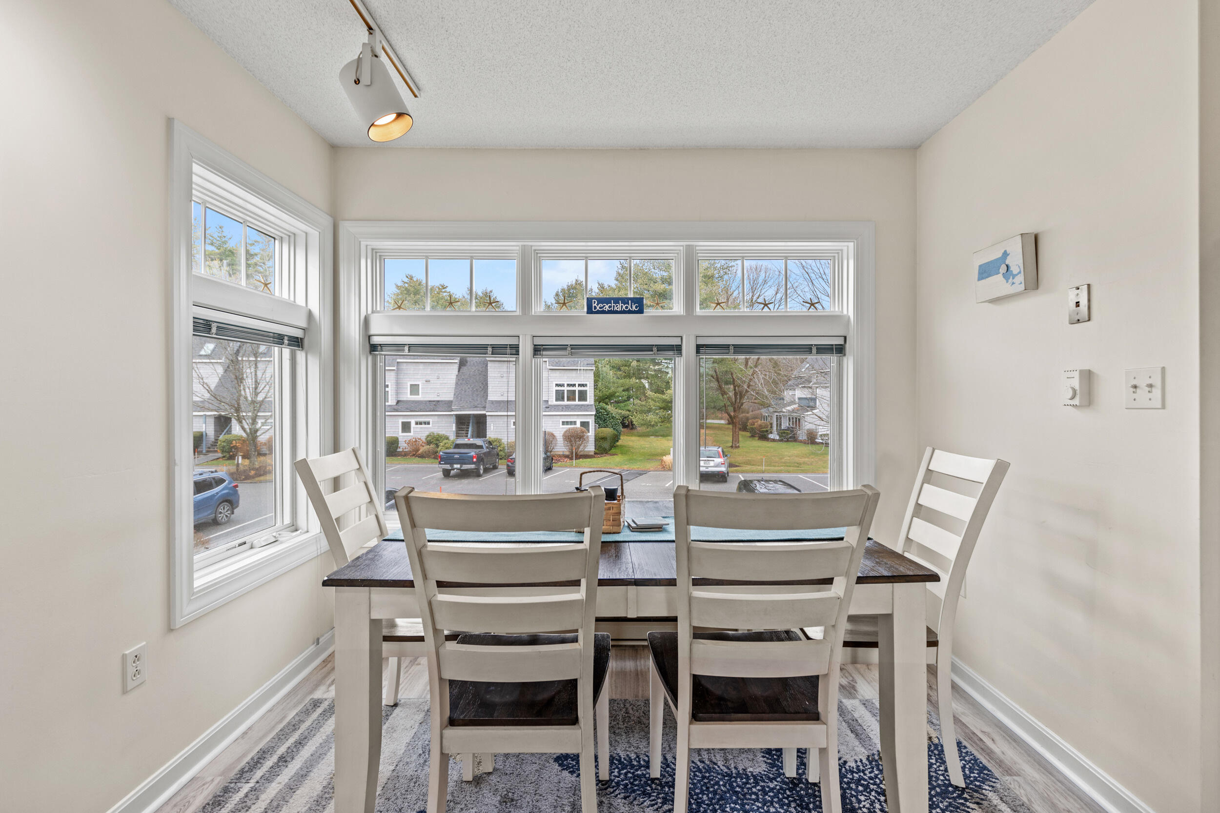 146 W Grand Avenue, 61