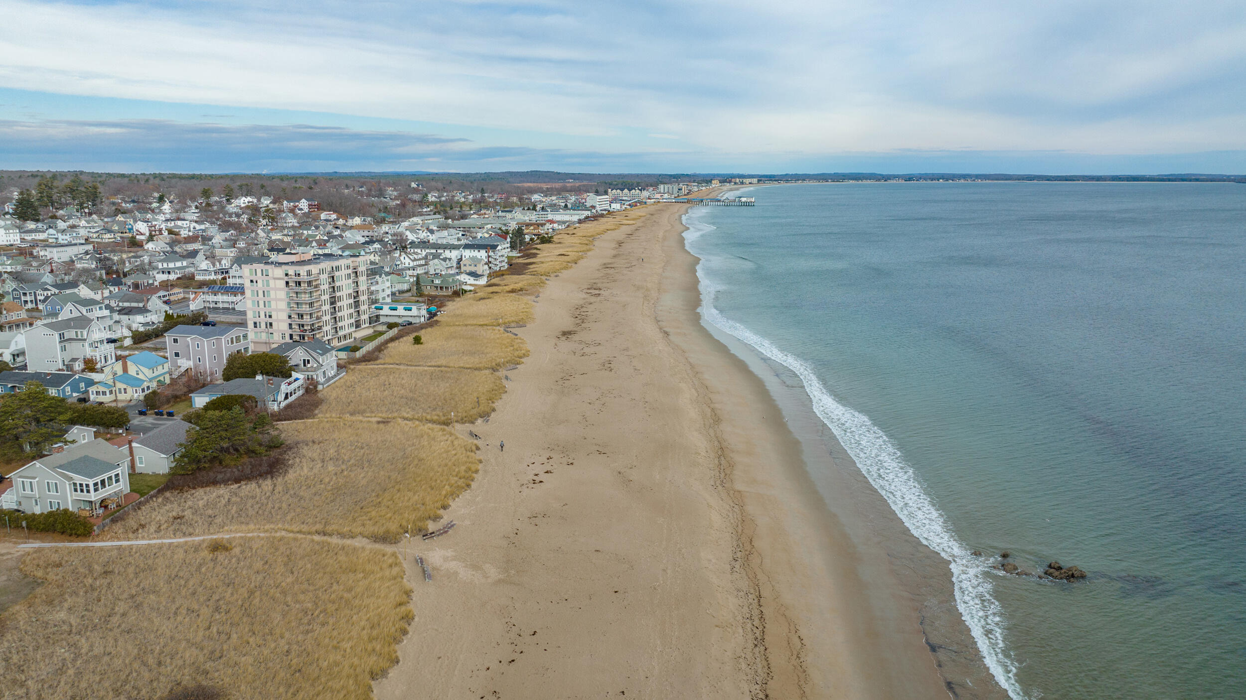 146 W Grand Avenue, 61