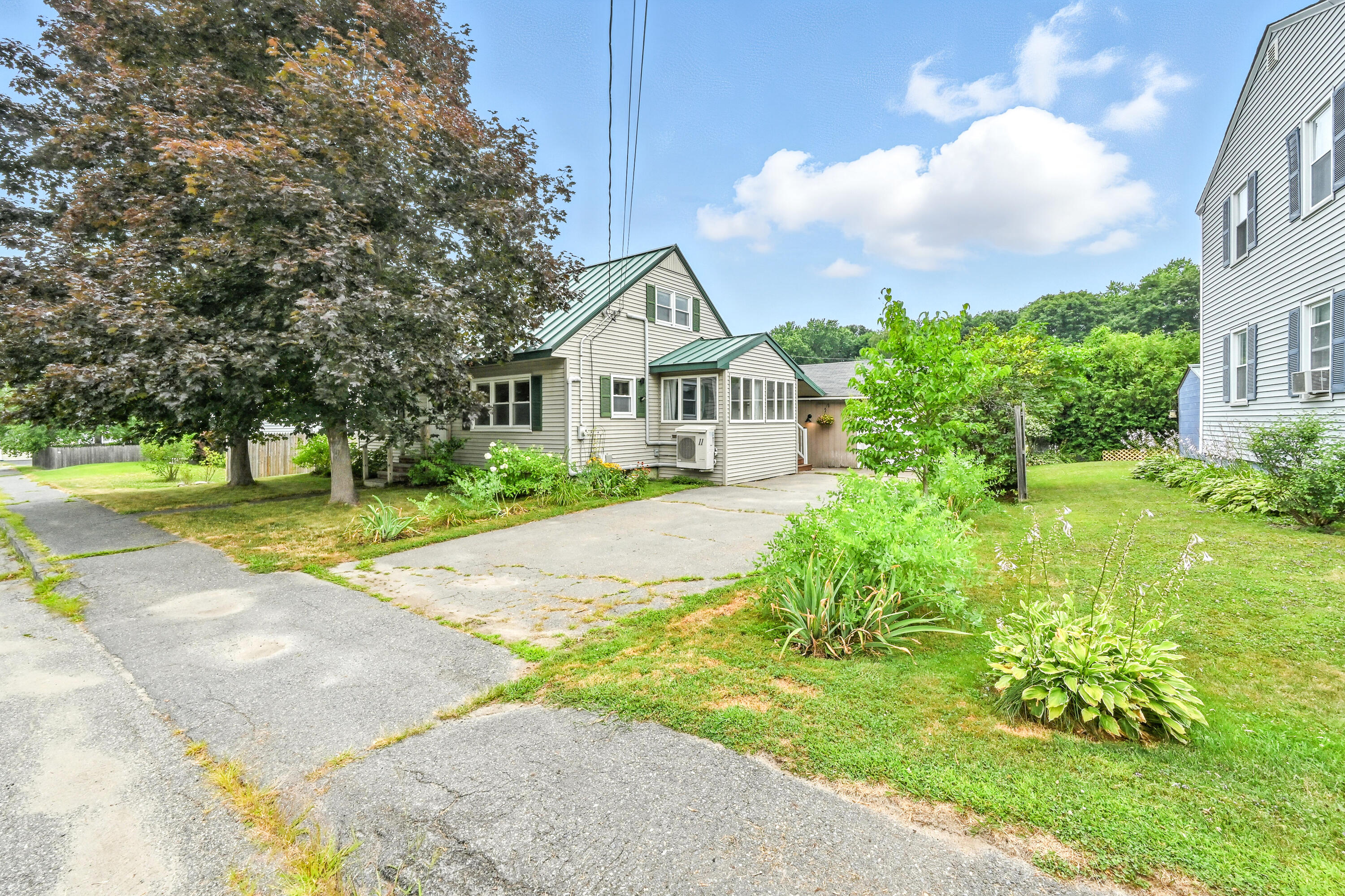 11 Monica Avenue