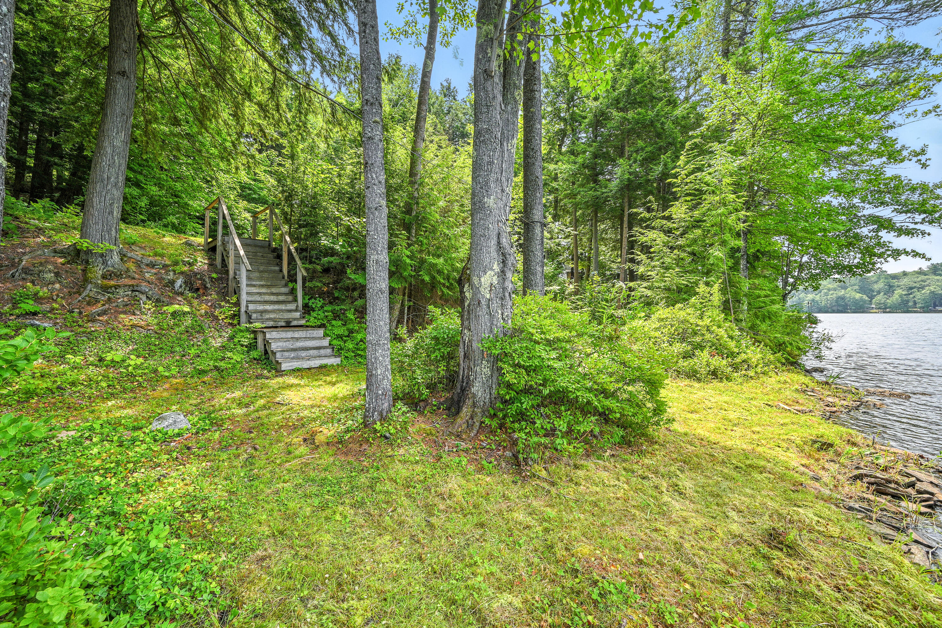 201 Loon Pond Road