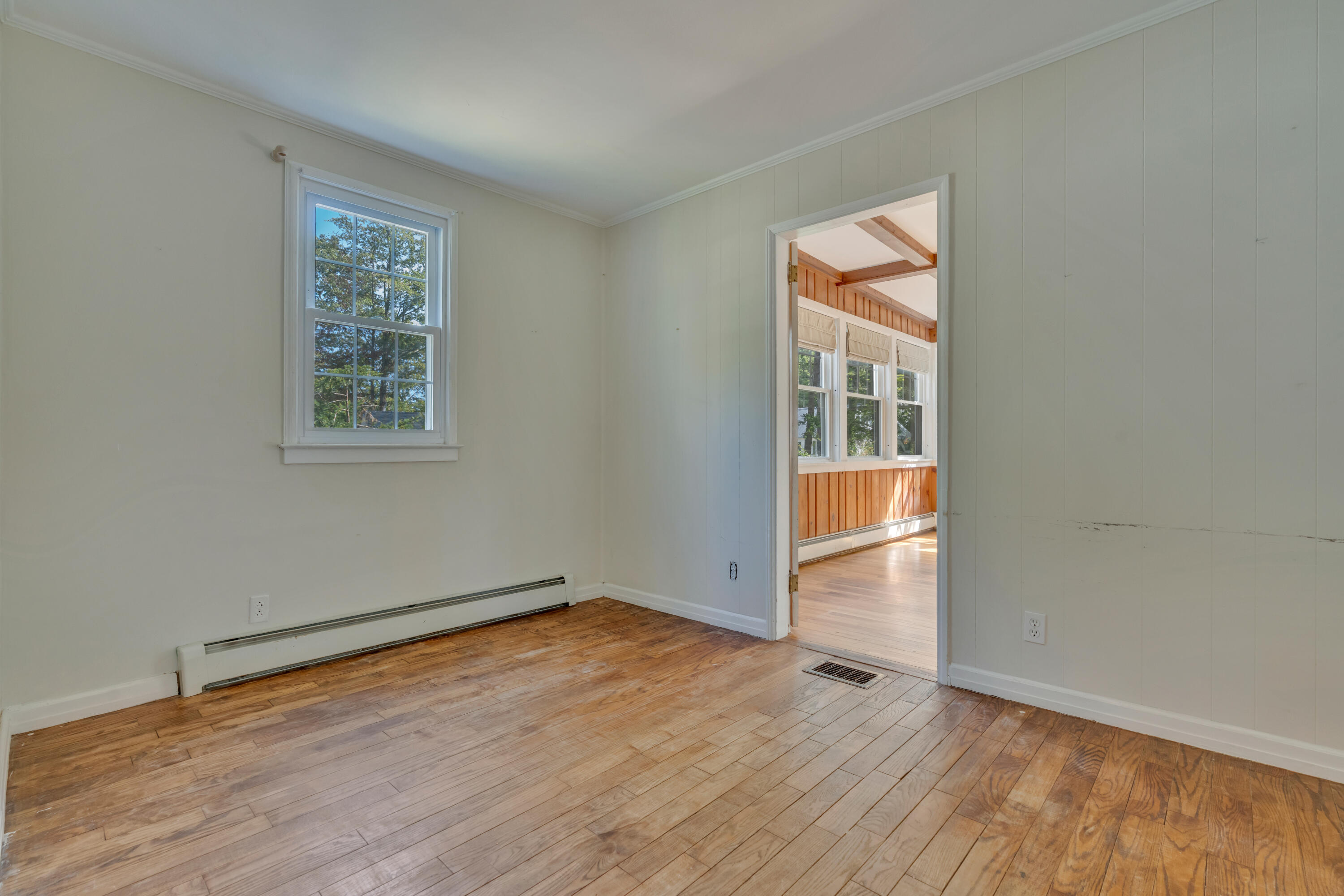 32 Chamberlain Avenue