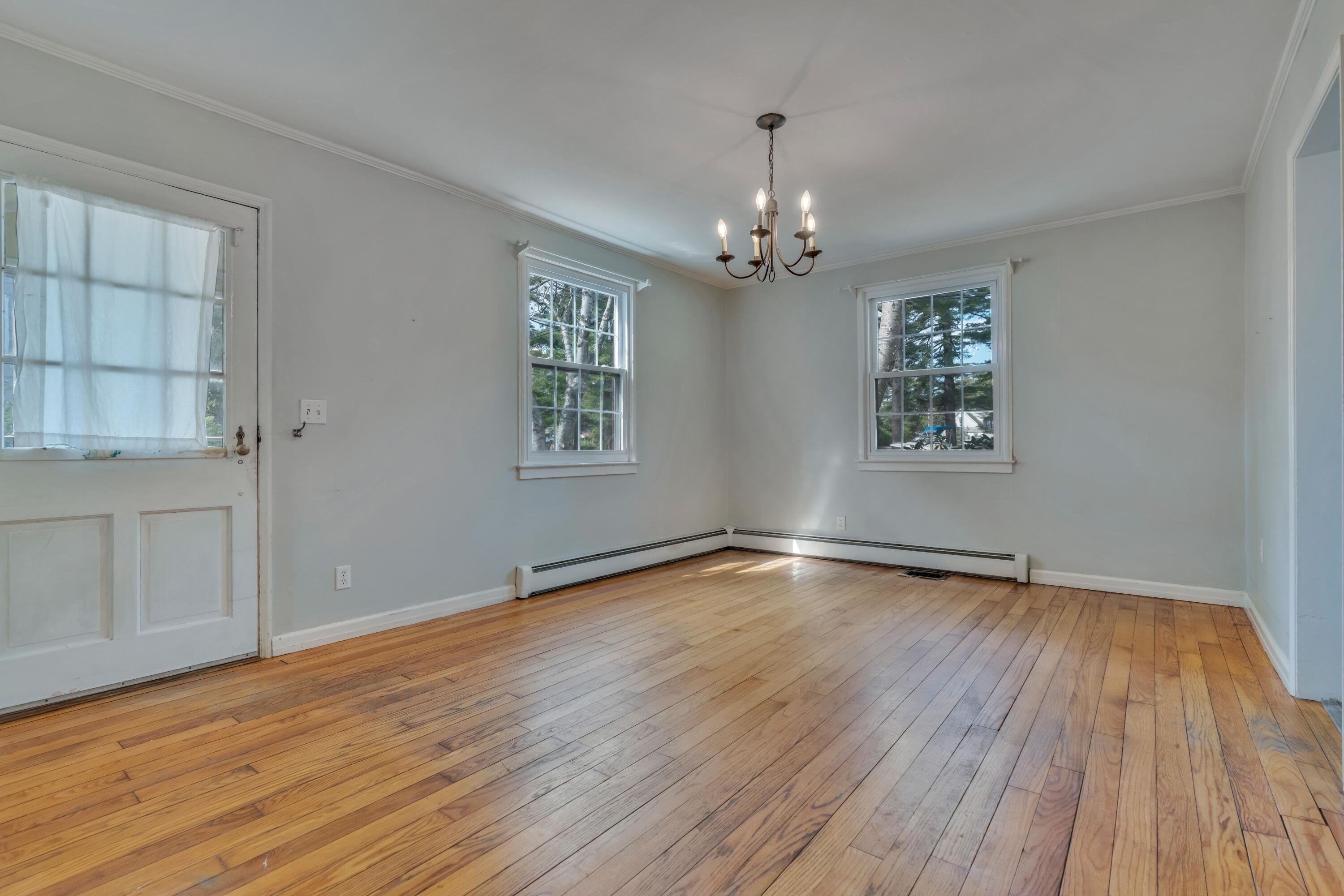 32 Chamberlain Avenue