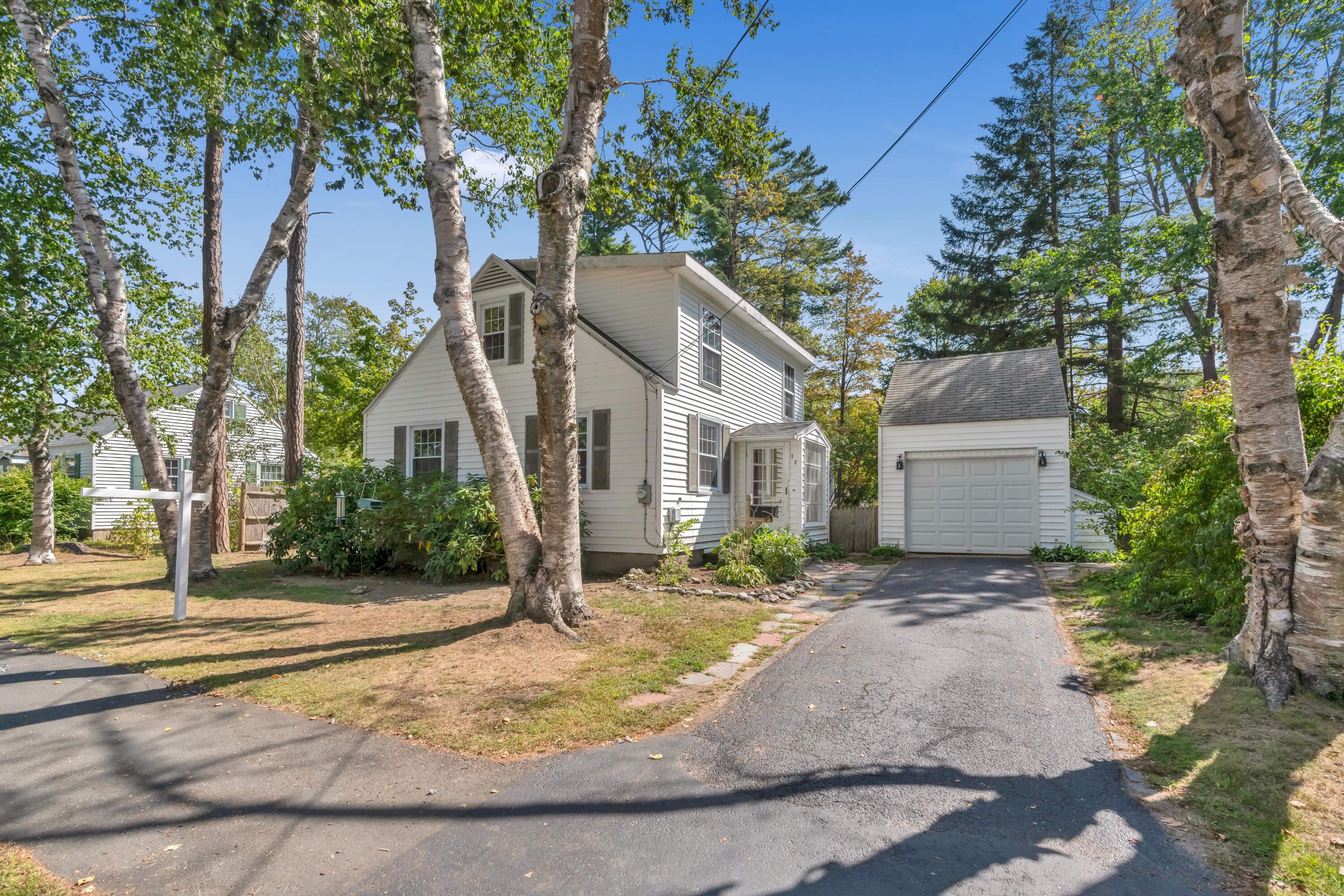32 Chamberlain Avenue