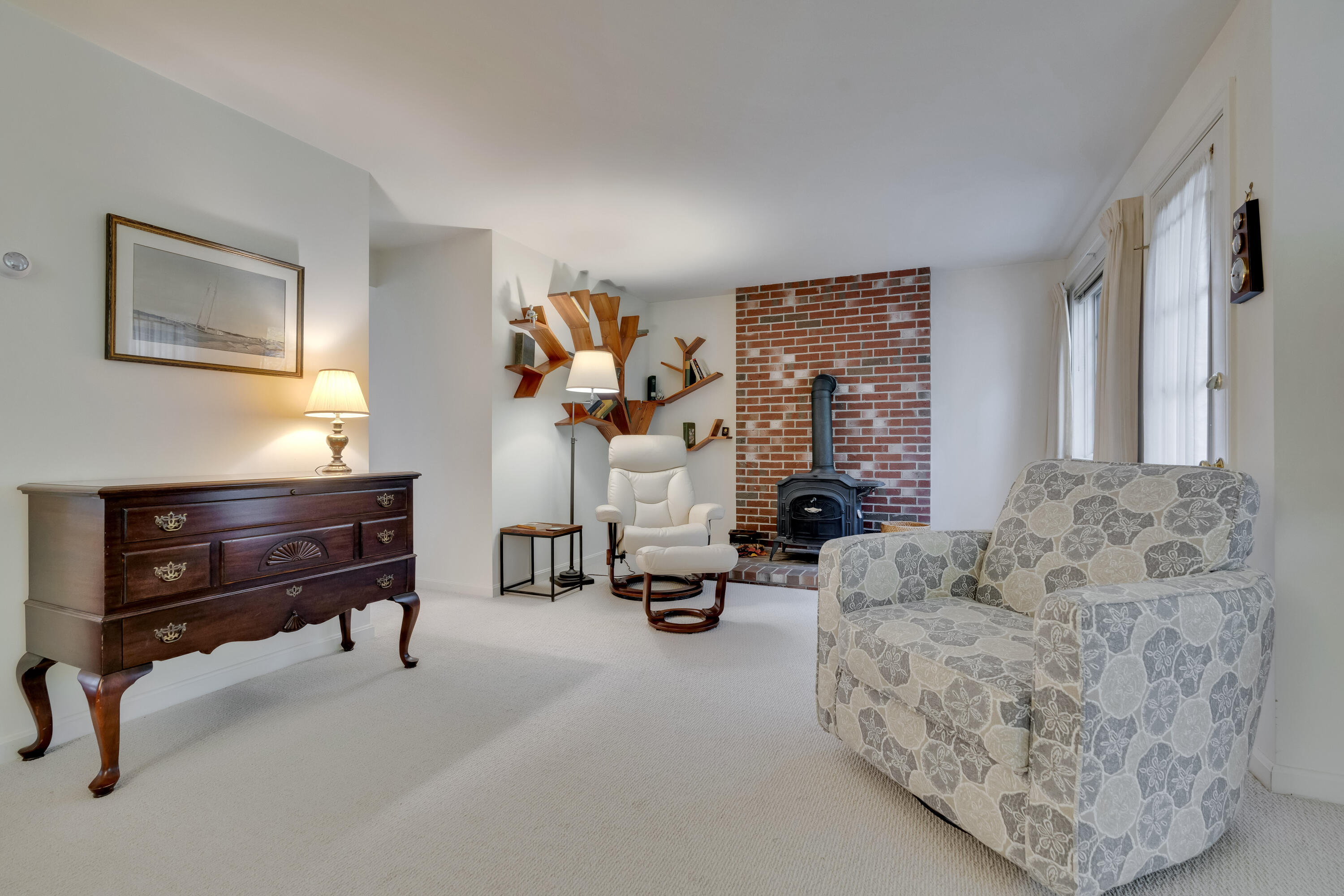 7 Apple Tree Drive, 7