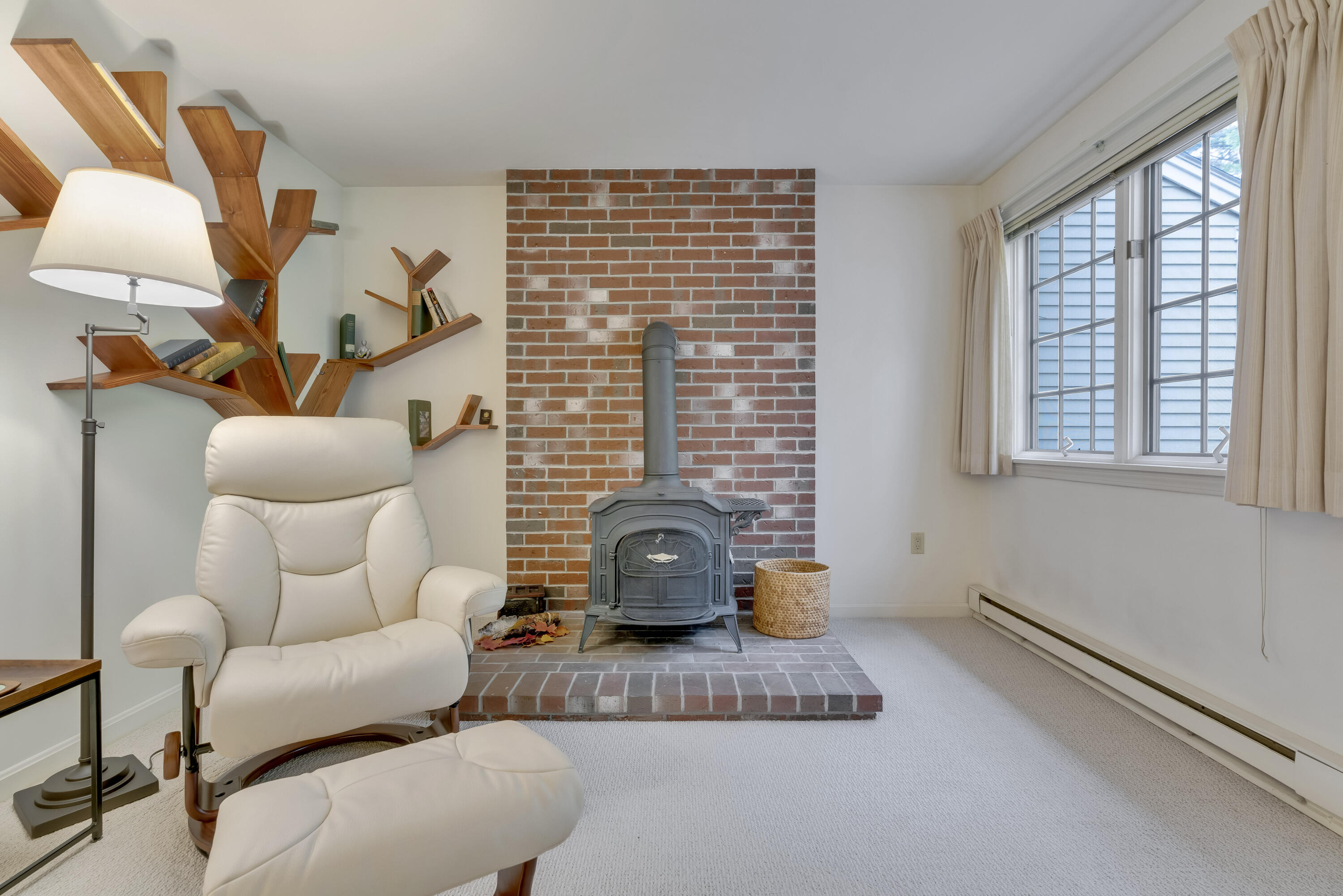 7 Apple Tree Drive, 7