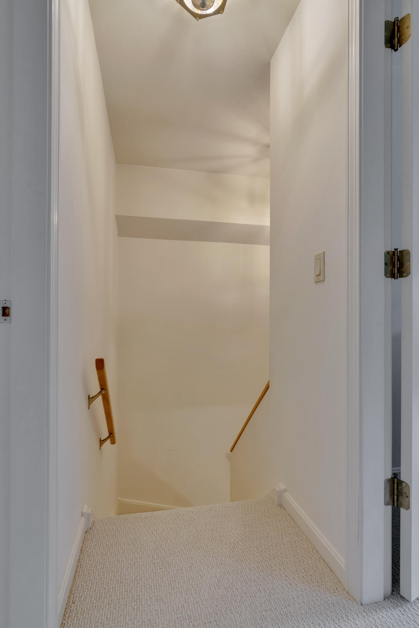 7 Apple Tree Drive, 7