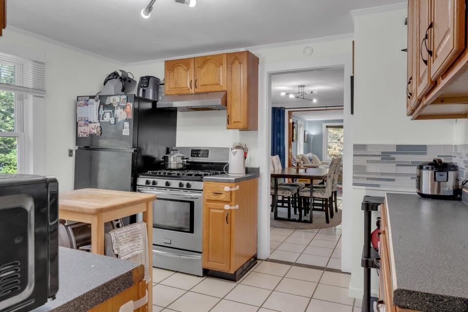 9 Middle Road Extension