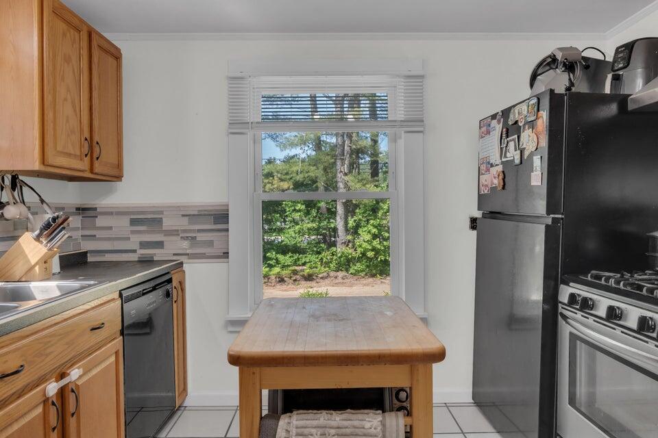 9 Middle Road Extension