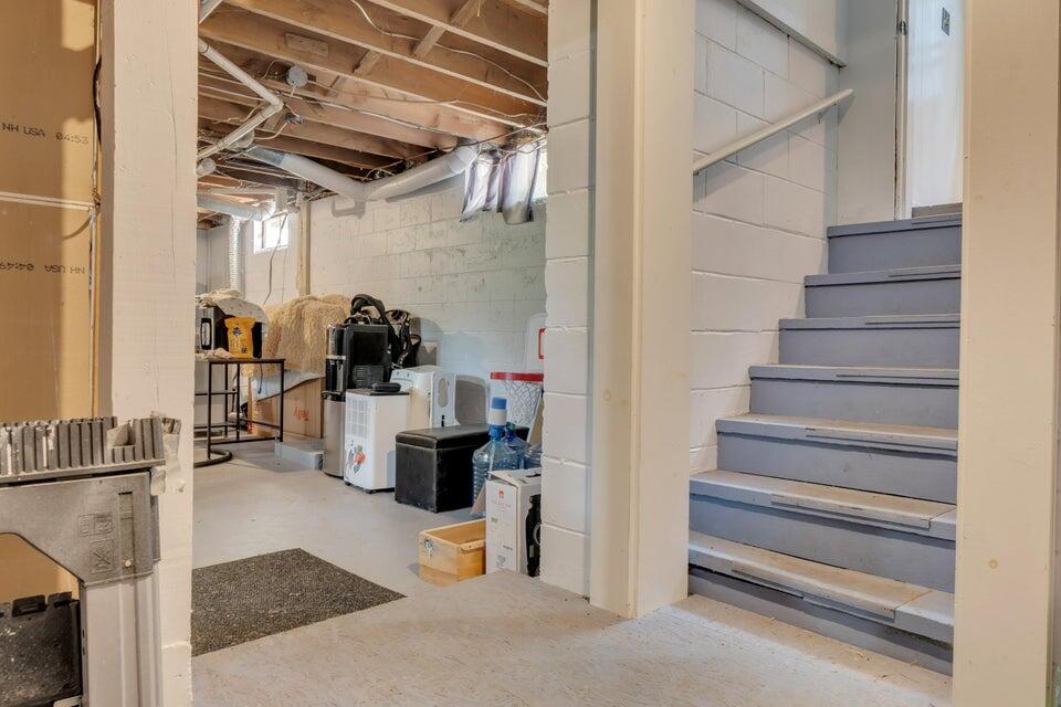 9 Middle Road Extension