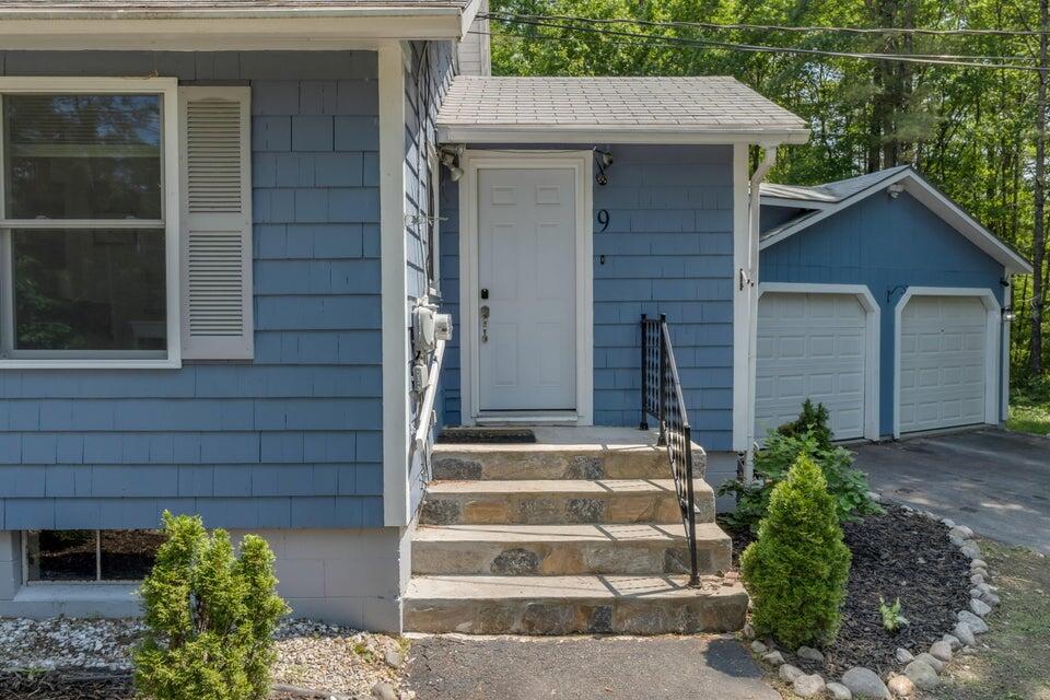 9 Middle Road Extension