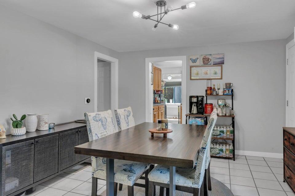 9 Middle Road Extension