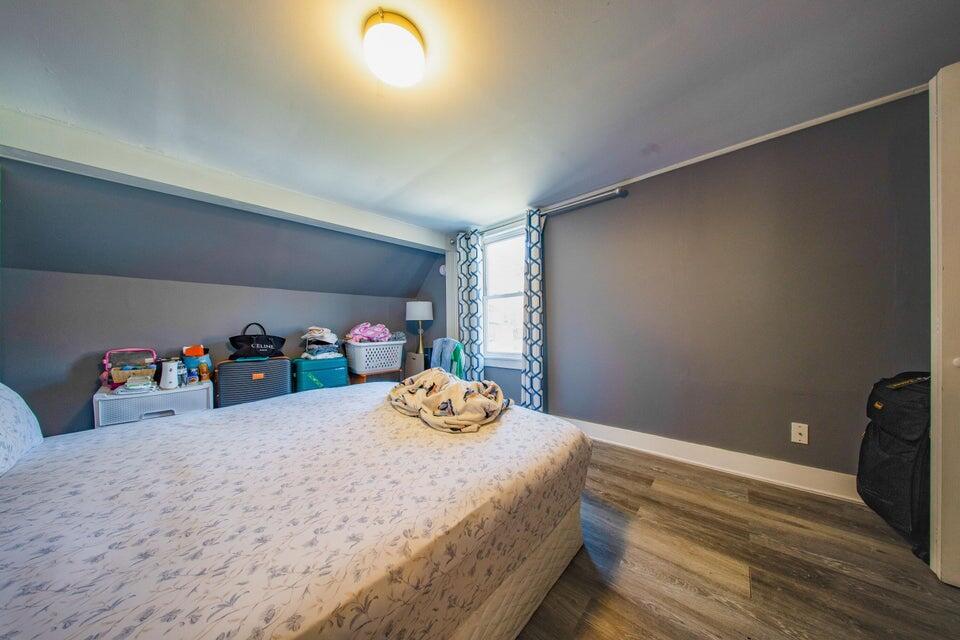 1306 Long Plains Road